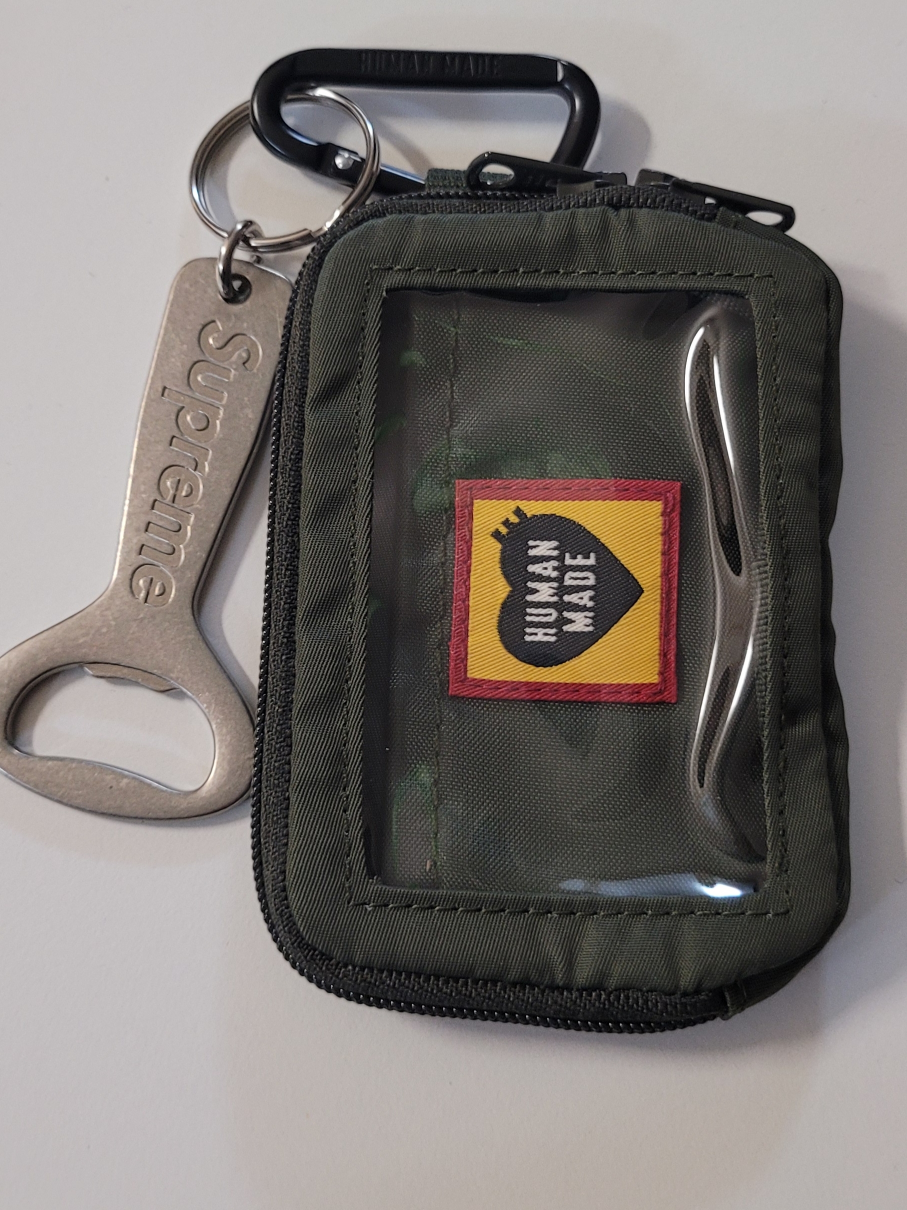 Human Made Military Card Case Olive Drab 착용 스타일 - 3