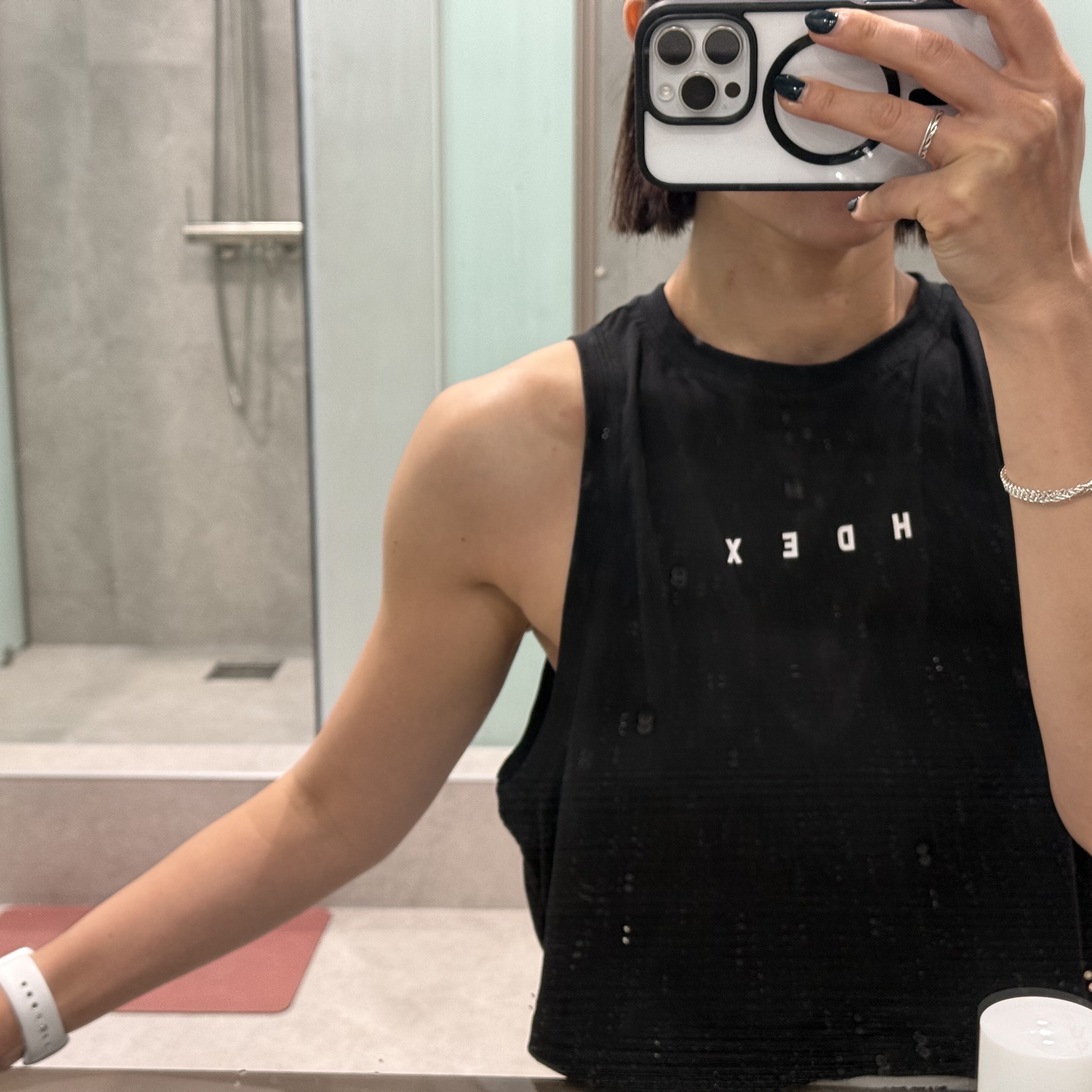 HDEX Womens Soft Mond Tank Top Black 착용 스타일