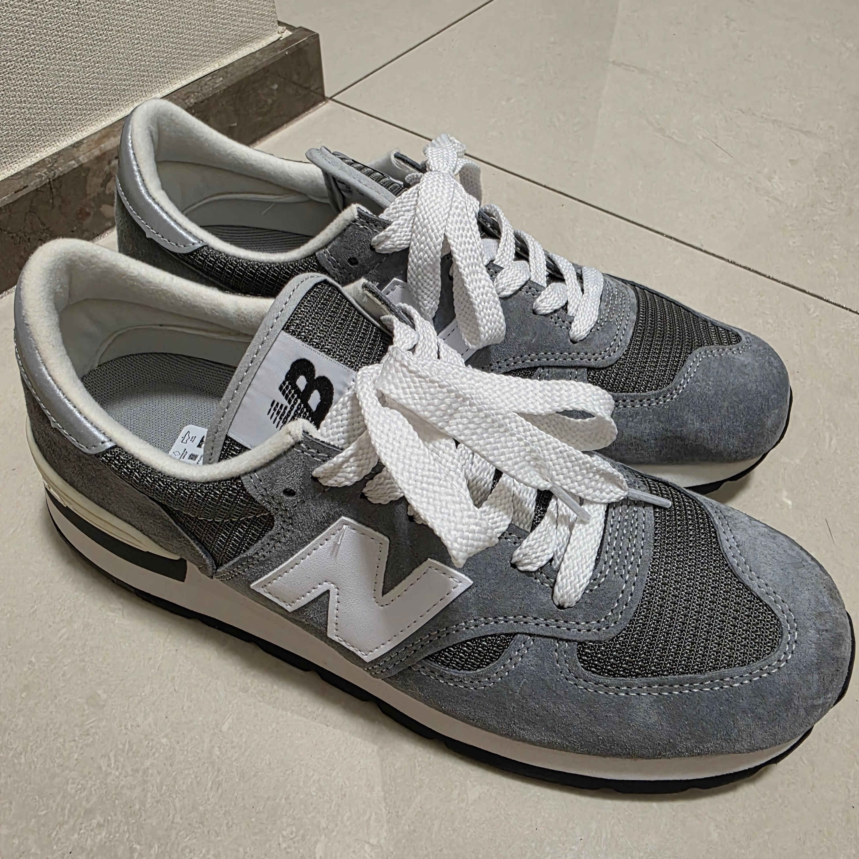 New Balance 990v1 Made in USA Grey White 착용 스타일
