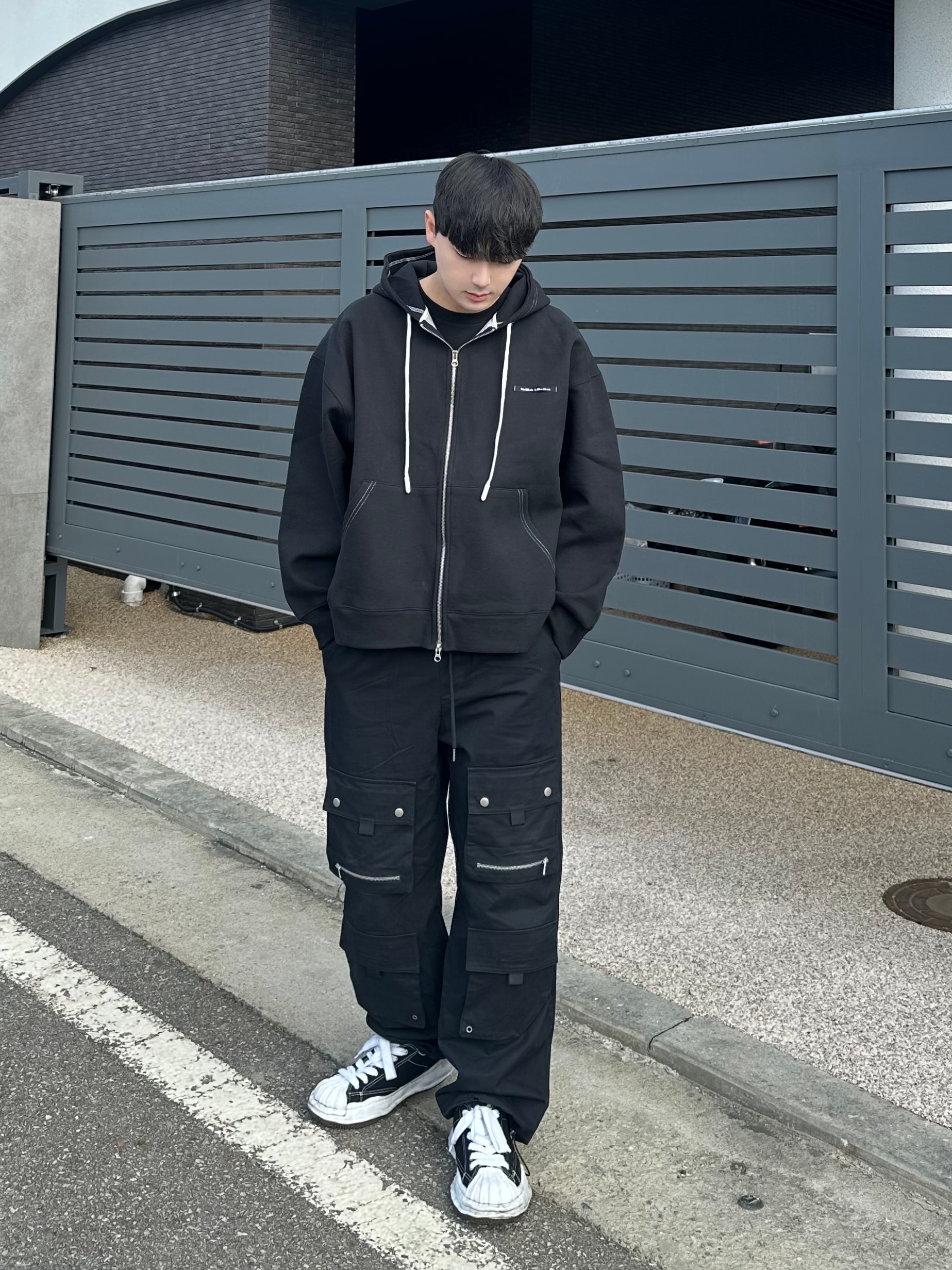 Maison Mihara Yasuhiro Peterson OG Sole Canvas Low Sneakers Black 착용 스타일