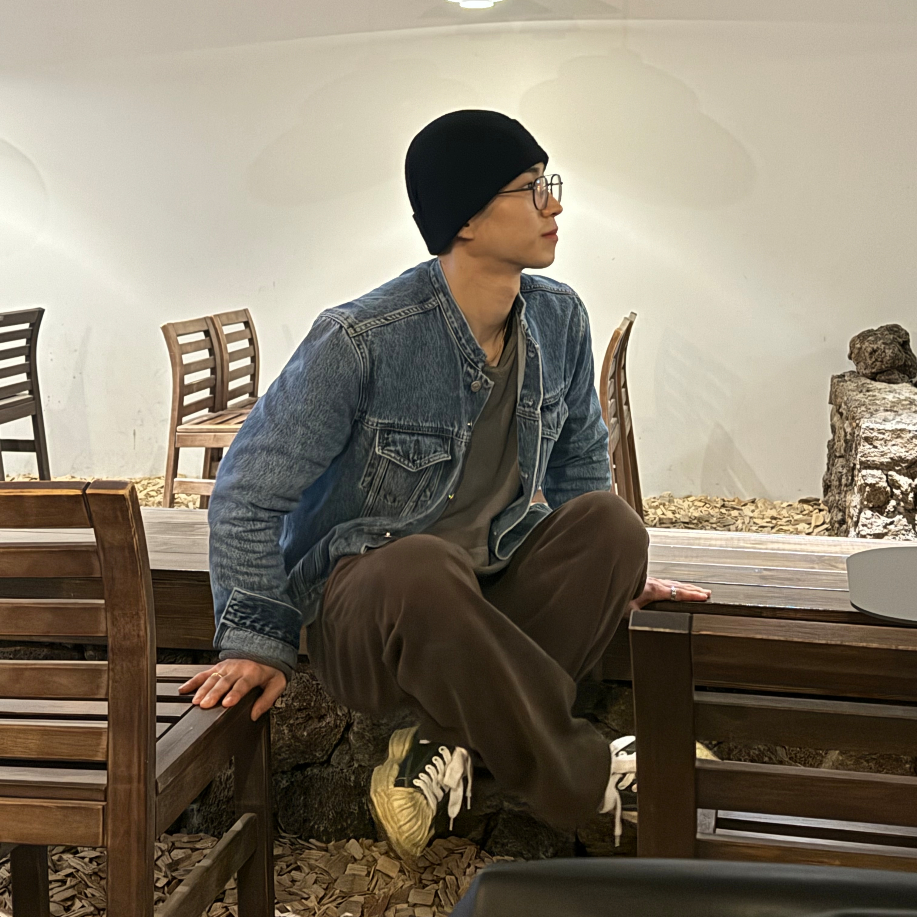 Maison Mihara Yasuhiro Blakey OG Dyed Sole Canvas Low-top Sneakers Green, Gucci Interlocking G Enamel Ring Silver 착용 스타일 - 1