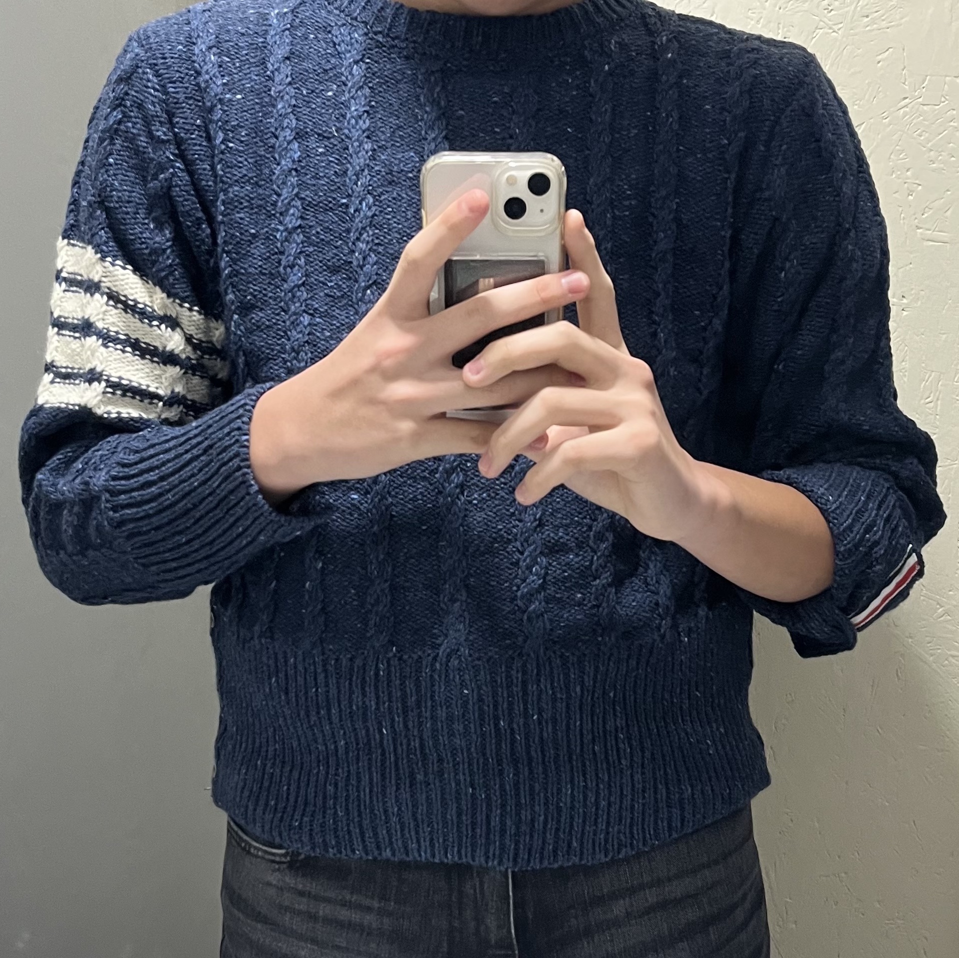 Thom Browne Donegal Twist Cable 4-Bar Classic Crewneck Pullover Blue 착용 스타일