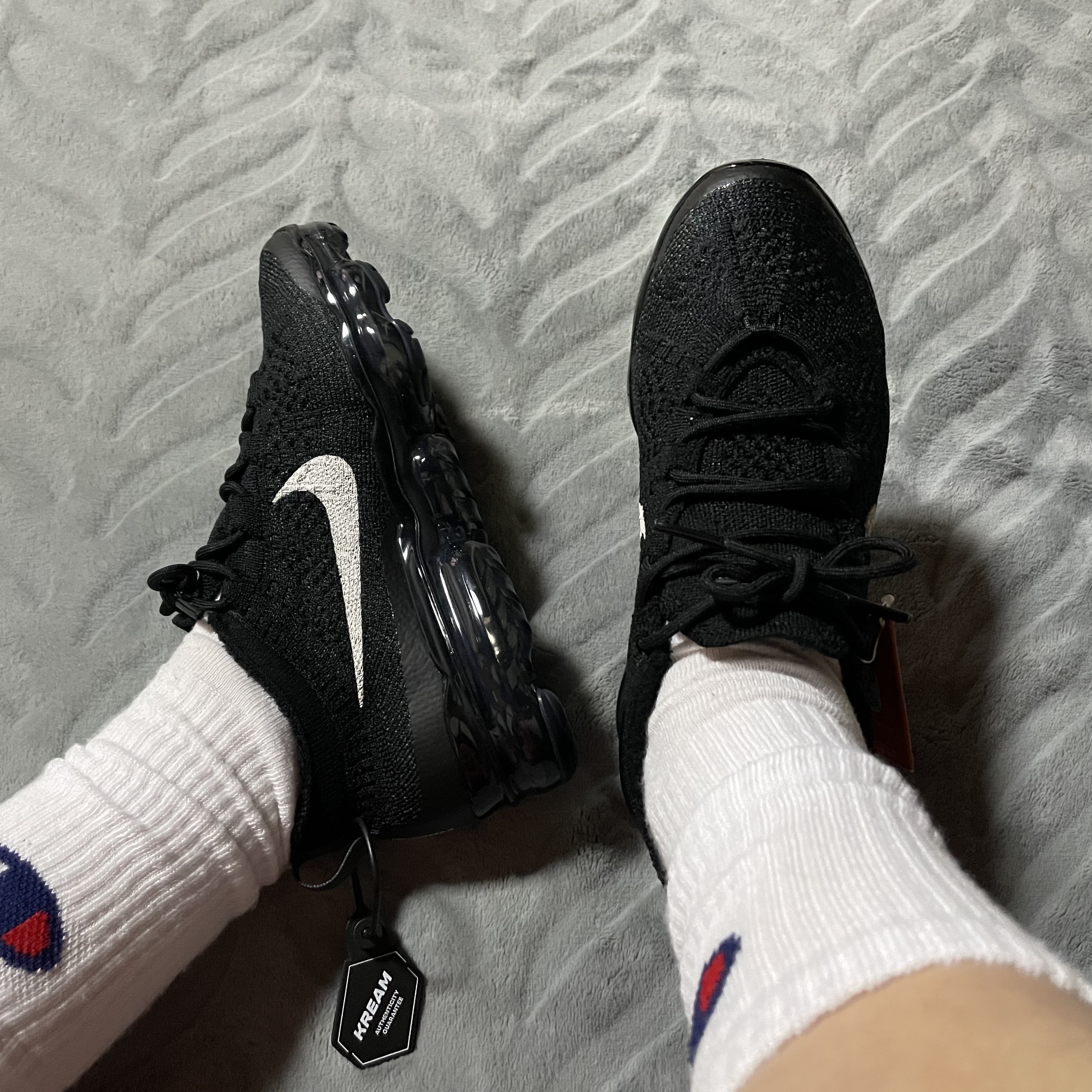 (W) Nike Air Vapormax 2023 Flyknit Anthracite 착용 스타일 - 2