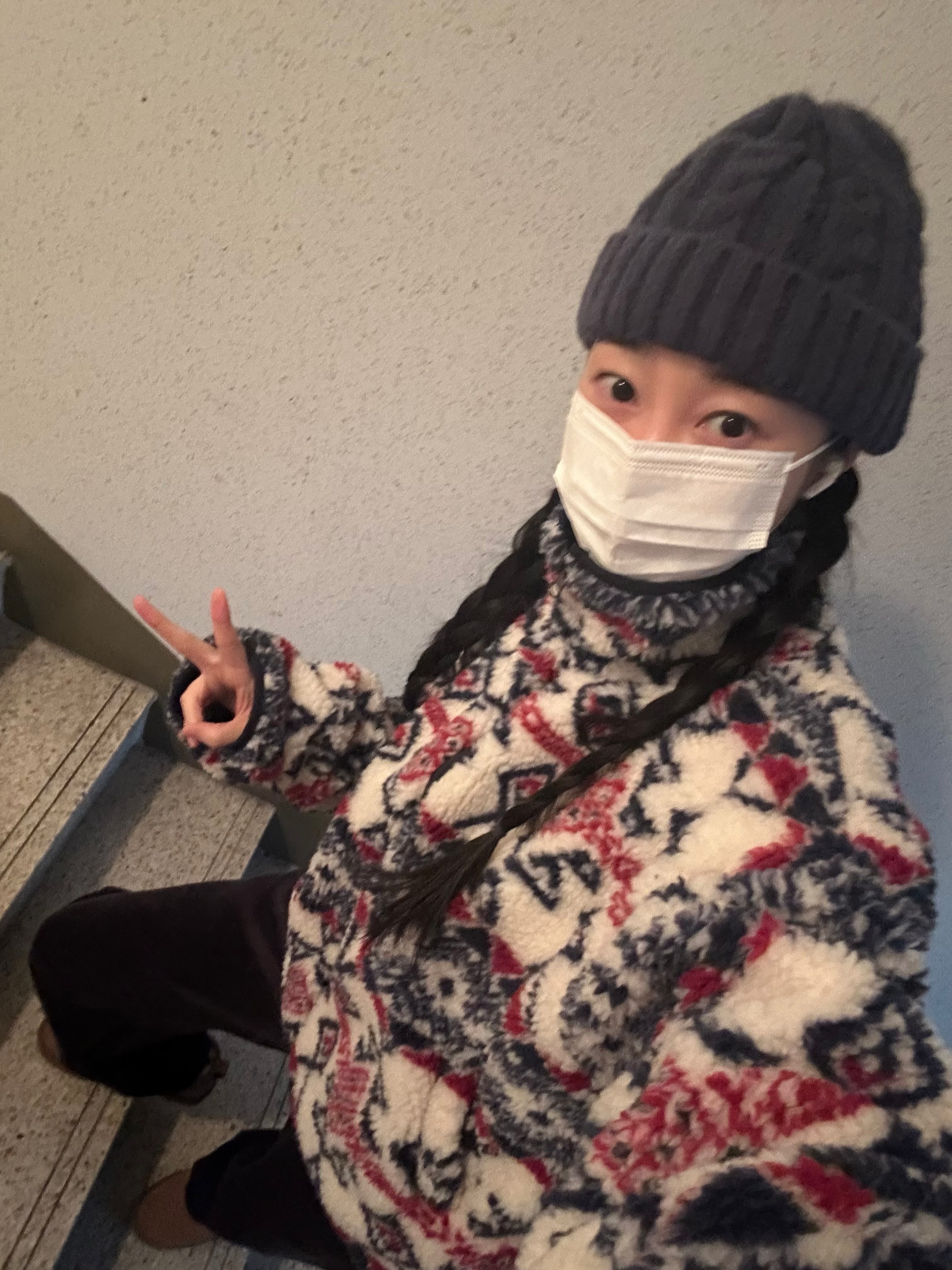 Acne Studios Large Face Logo Beanie Grey Melange, Chanel Square Blue Light Glasses Acetate & Black Asian Fit 착용 스타일 - 2