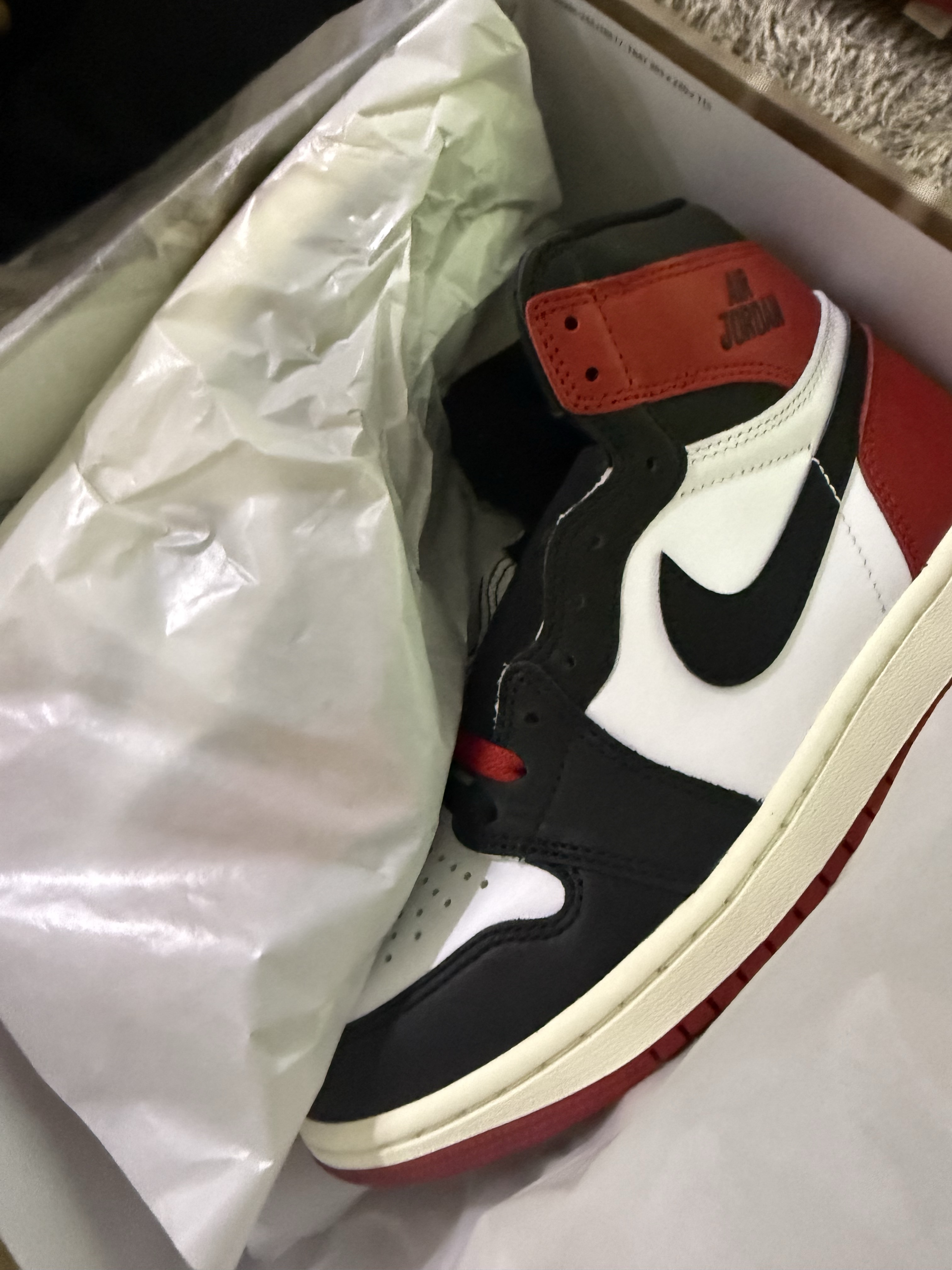 Jordan 1 Retro High OG Black Toe 착용 스타일