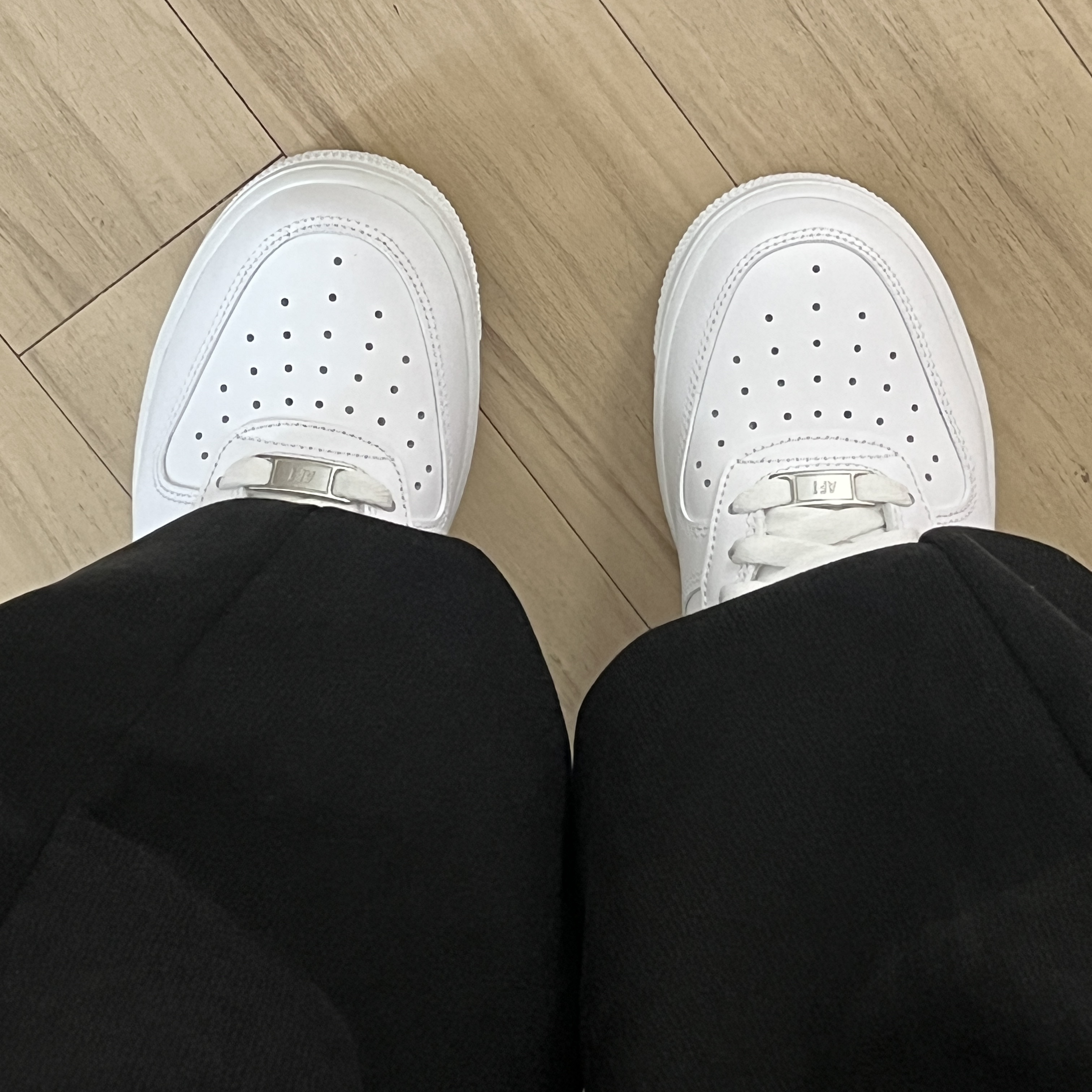(W) Nike Air Force 1 '07 Low White 착용 스타일