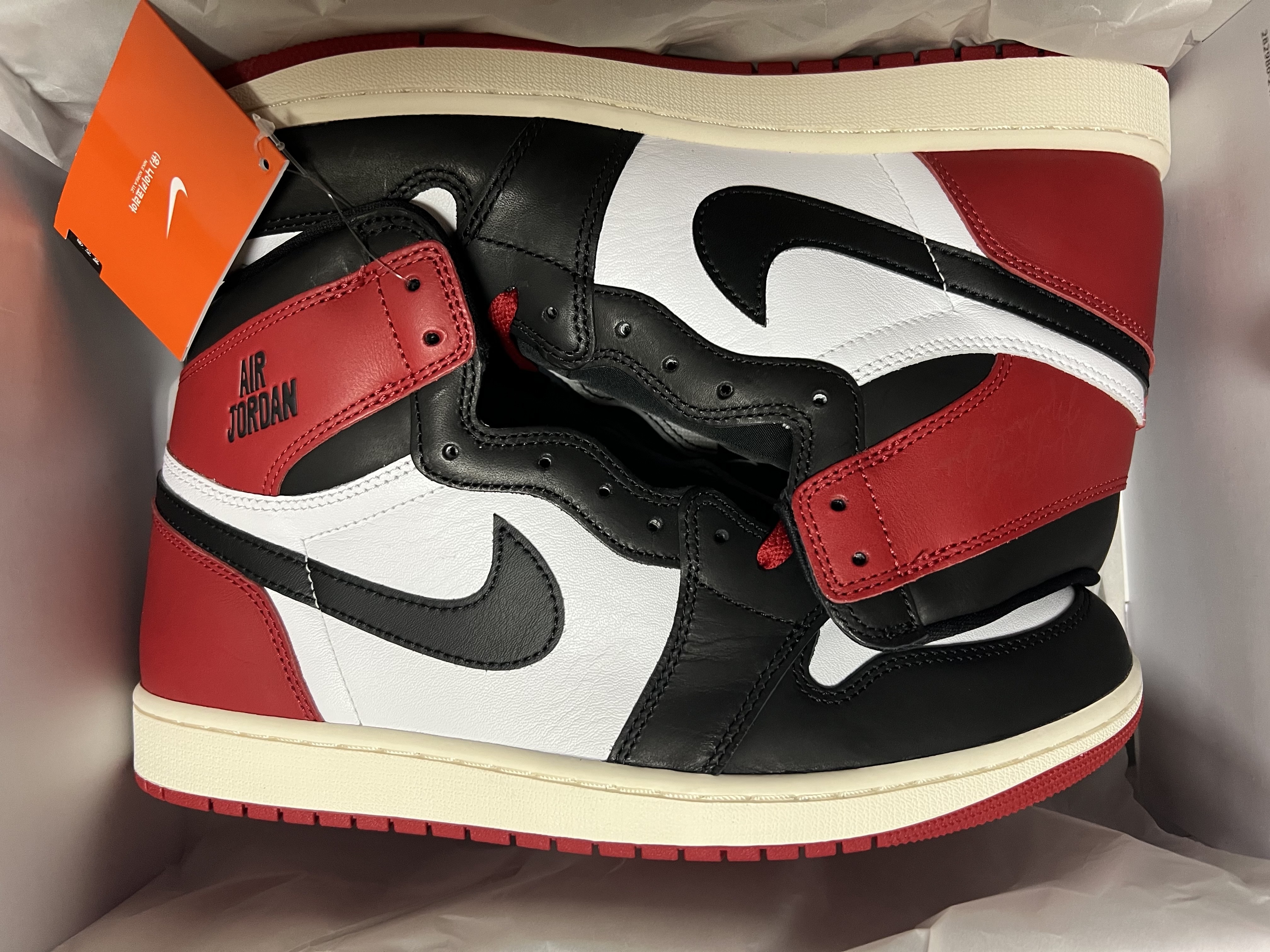 Jordan 1 Retro High OG Black Toe 착용 스타일