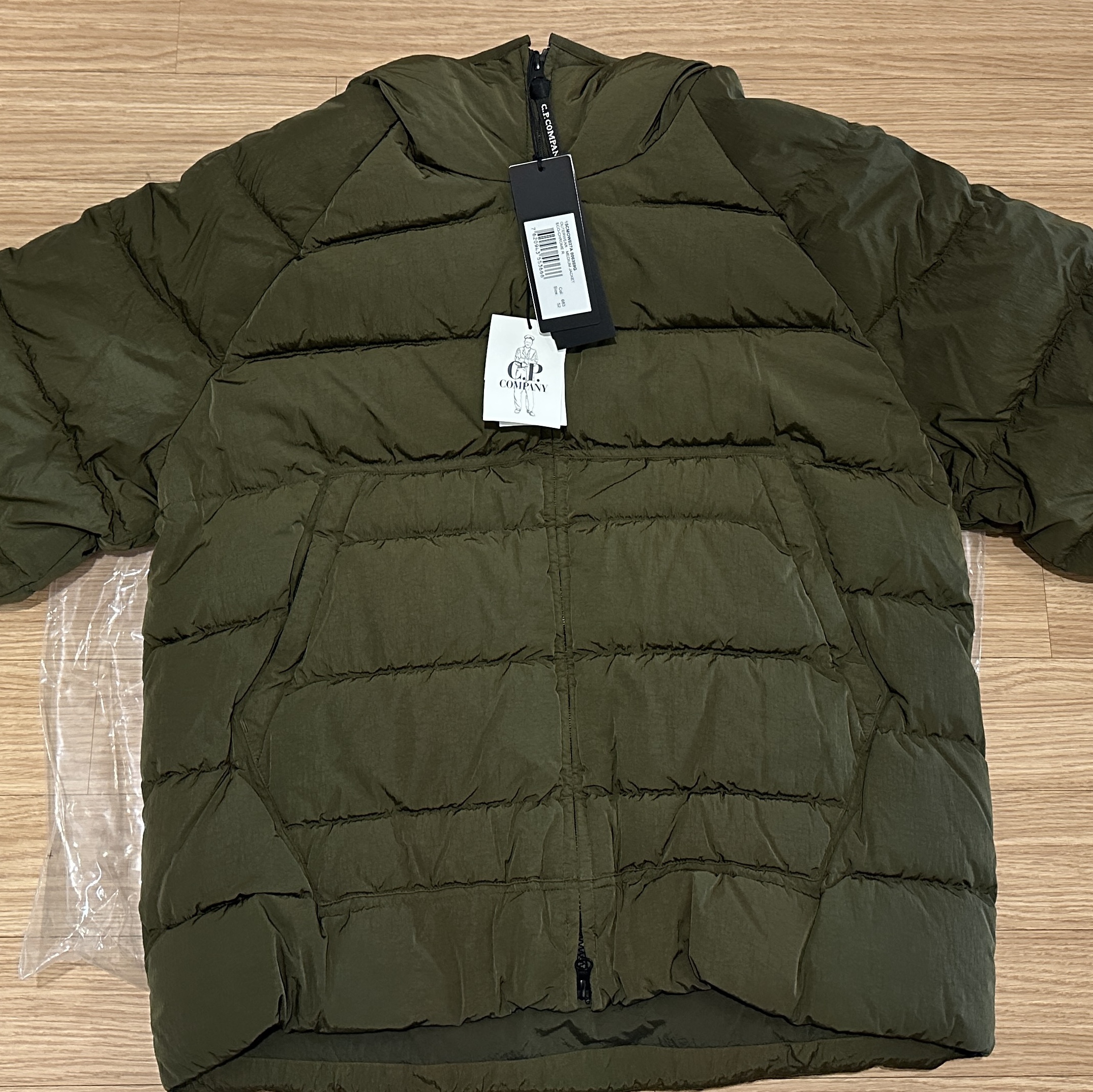 C.P. Company Eco-Chrome R Hooded Down Goggle Jacket Ivy Green - 23FW 착용 스타일 - 2
