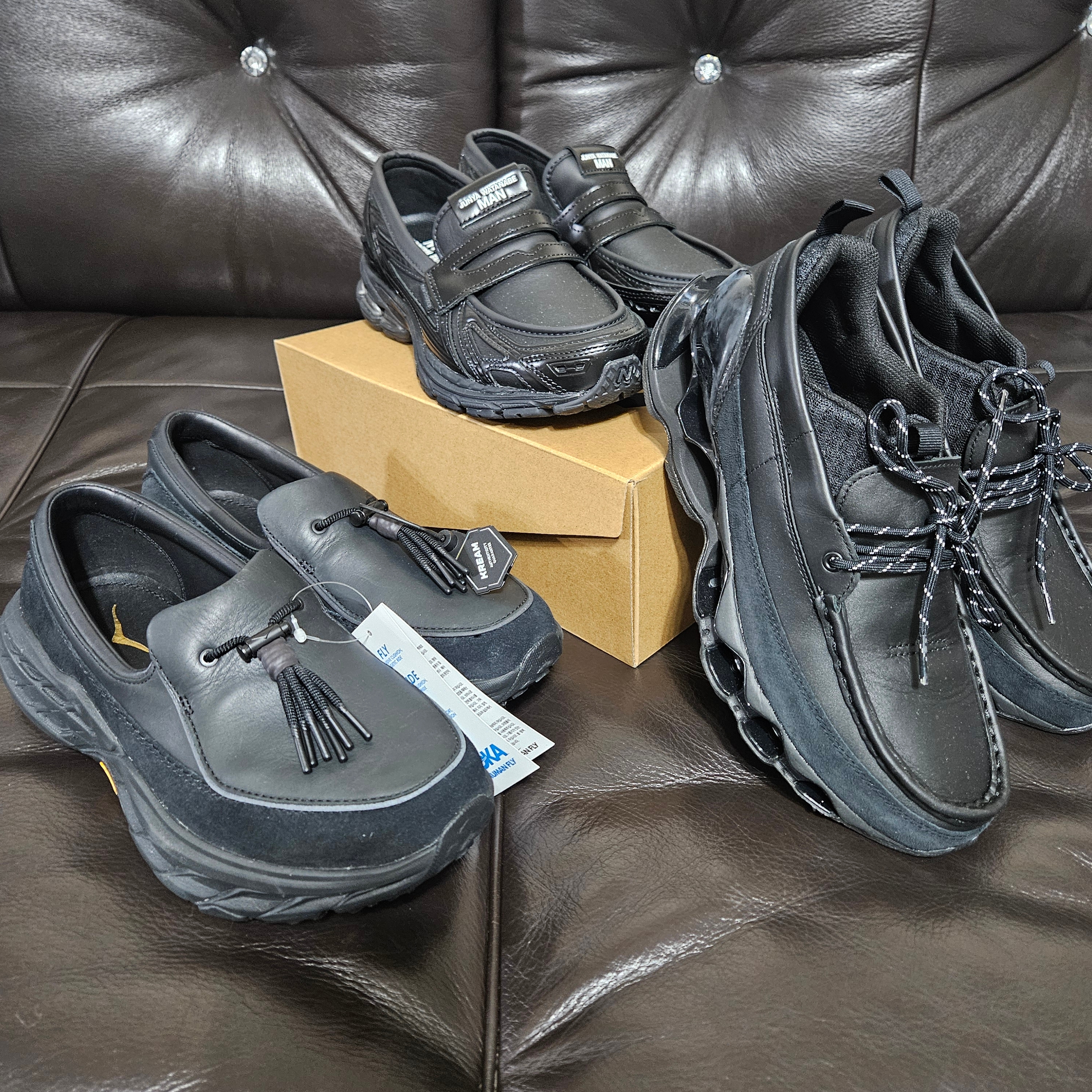 Hoka Speed Loafer Black, New Balance x Junya Watanabe Man 1906L Black 착용 스타일 - 2
