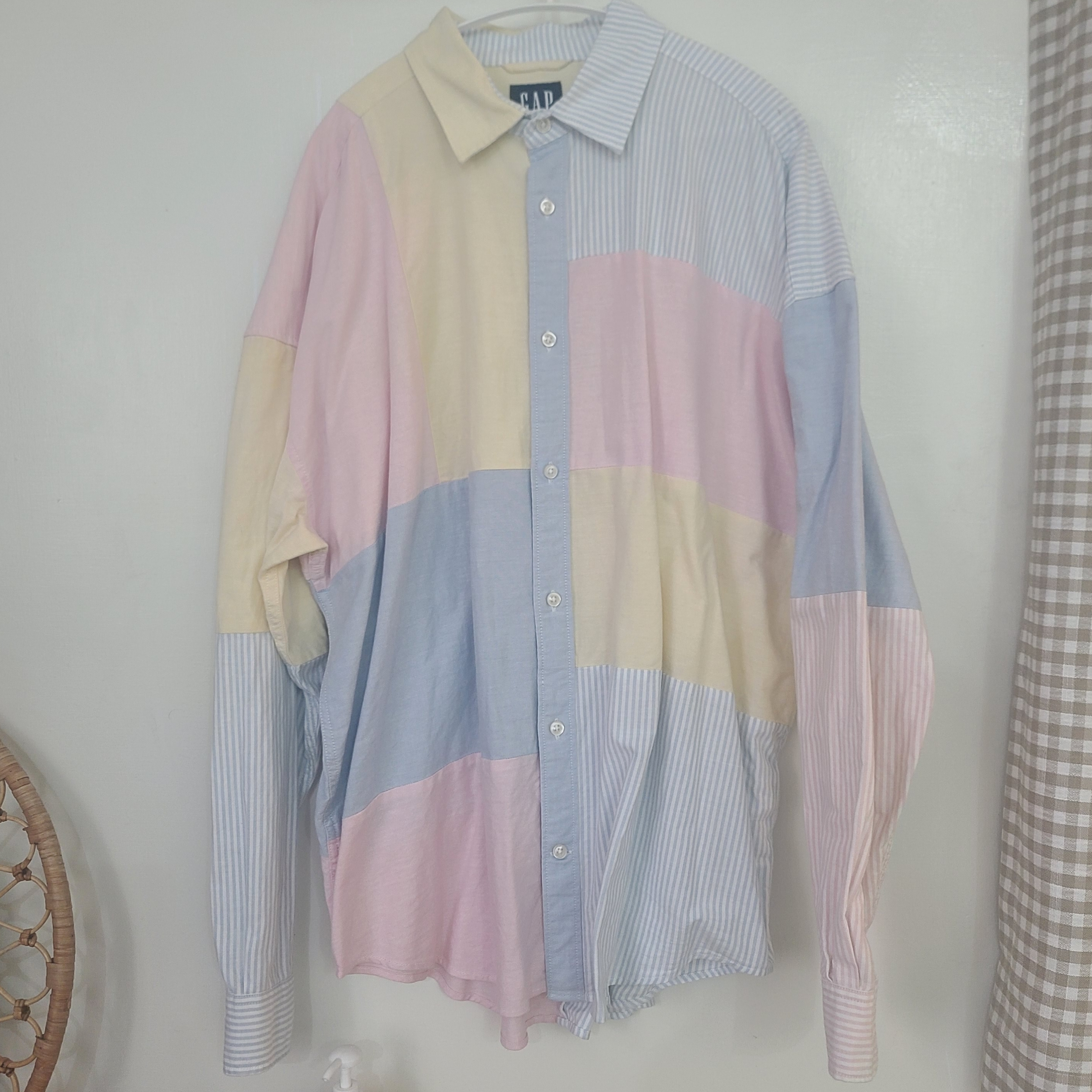 Palace x Gap Oxford Drop Shoulder Multi - 24SS 착용 스타일 - 2