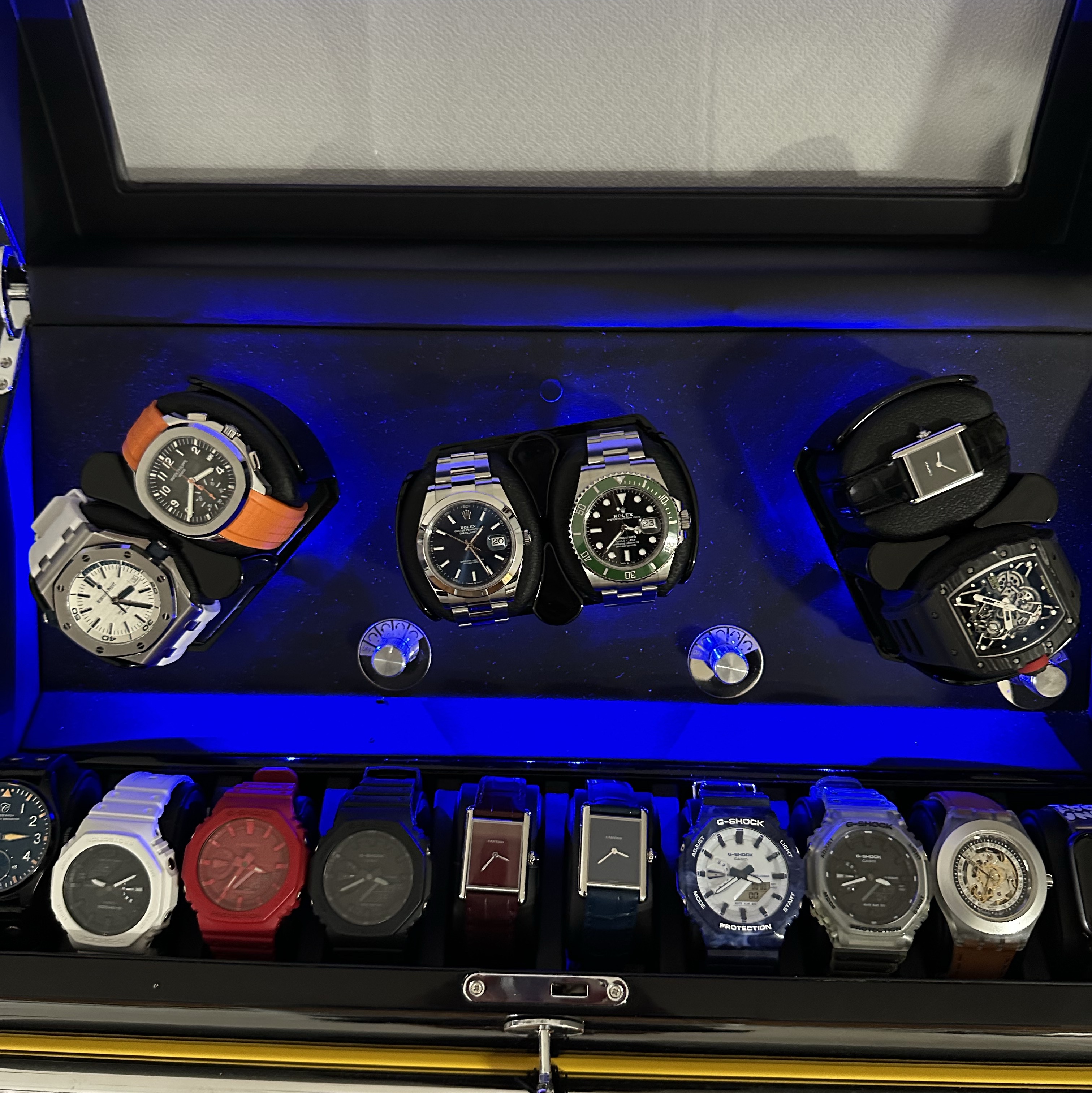 Rolex Datejust 41mm 126300 Bright Blue Oyster 착용 스타일 - 5