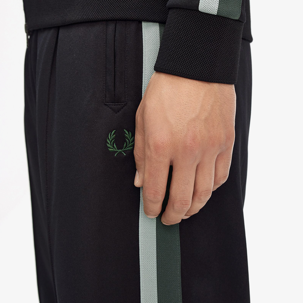 프레드페리 투 컬러 테잎 트랙팬츠 블랙(Fred Perry Two Colour Tape Track Pant Black) - 4