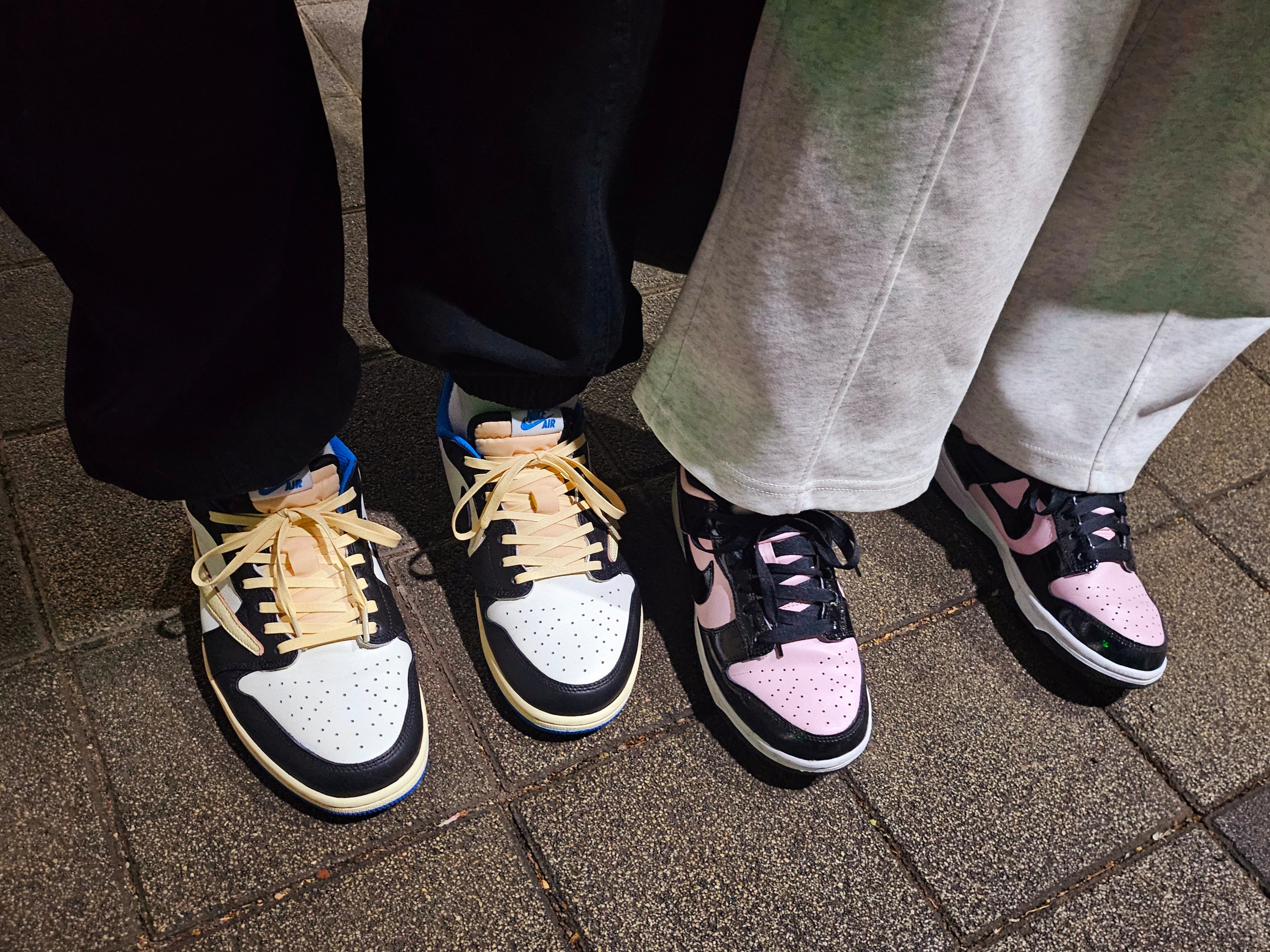 Jordan 1 x Travis Scott x Fragment Retro Low OG SP Military Blue, (W) Nike Dunk Low Essential Pink Foam Black 착용 스타일