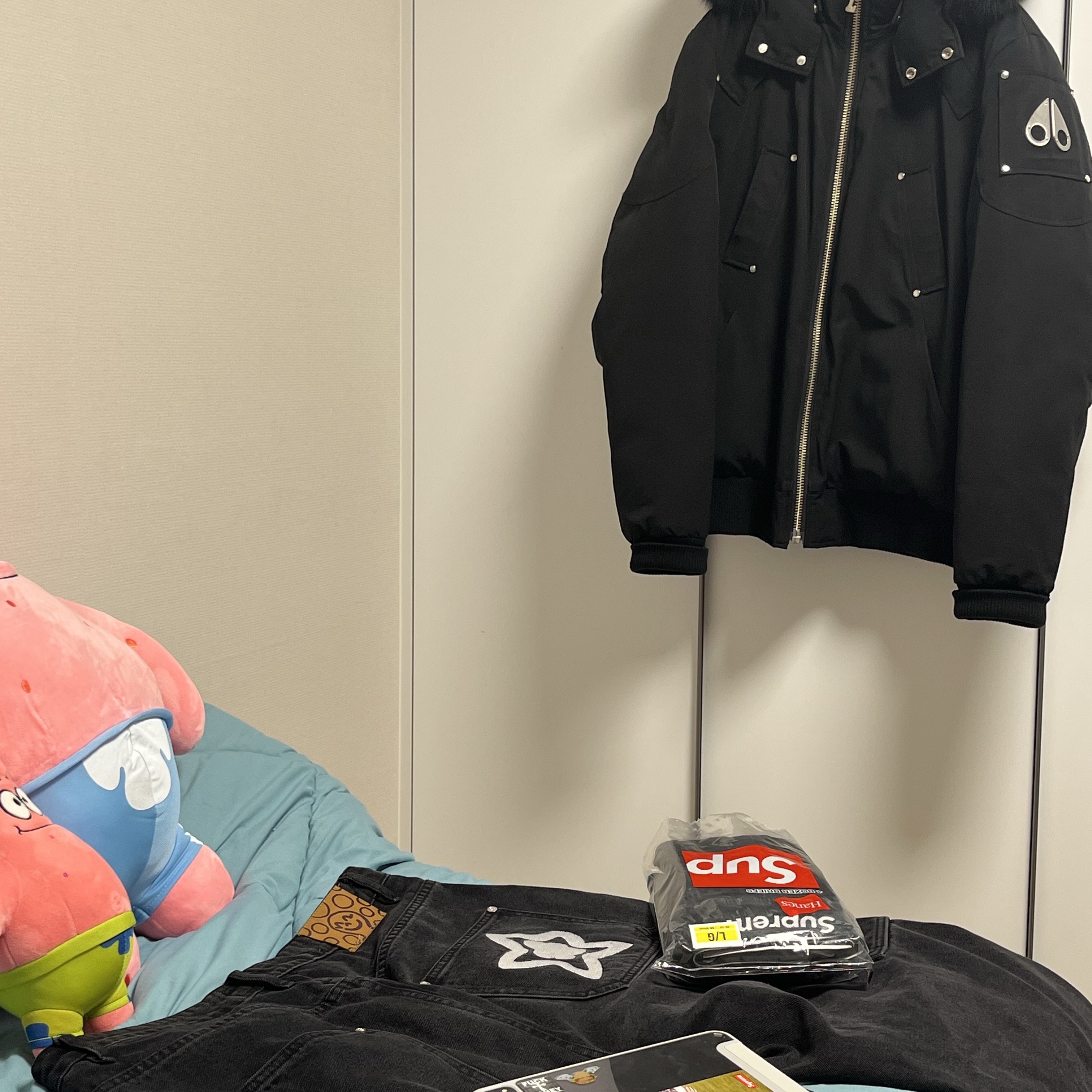 Apple iPad Pro 4th Gen 11-inch Wifi 256GB Space Gray (Korean Ver.), Supreme Hanes Boxer Briefs Black (4 Pack) 착용 스타일 - 2