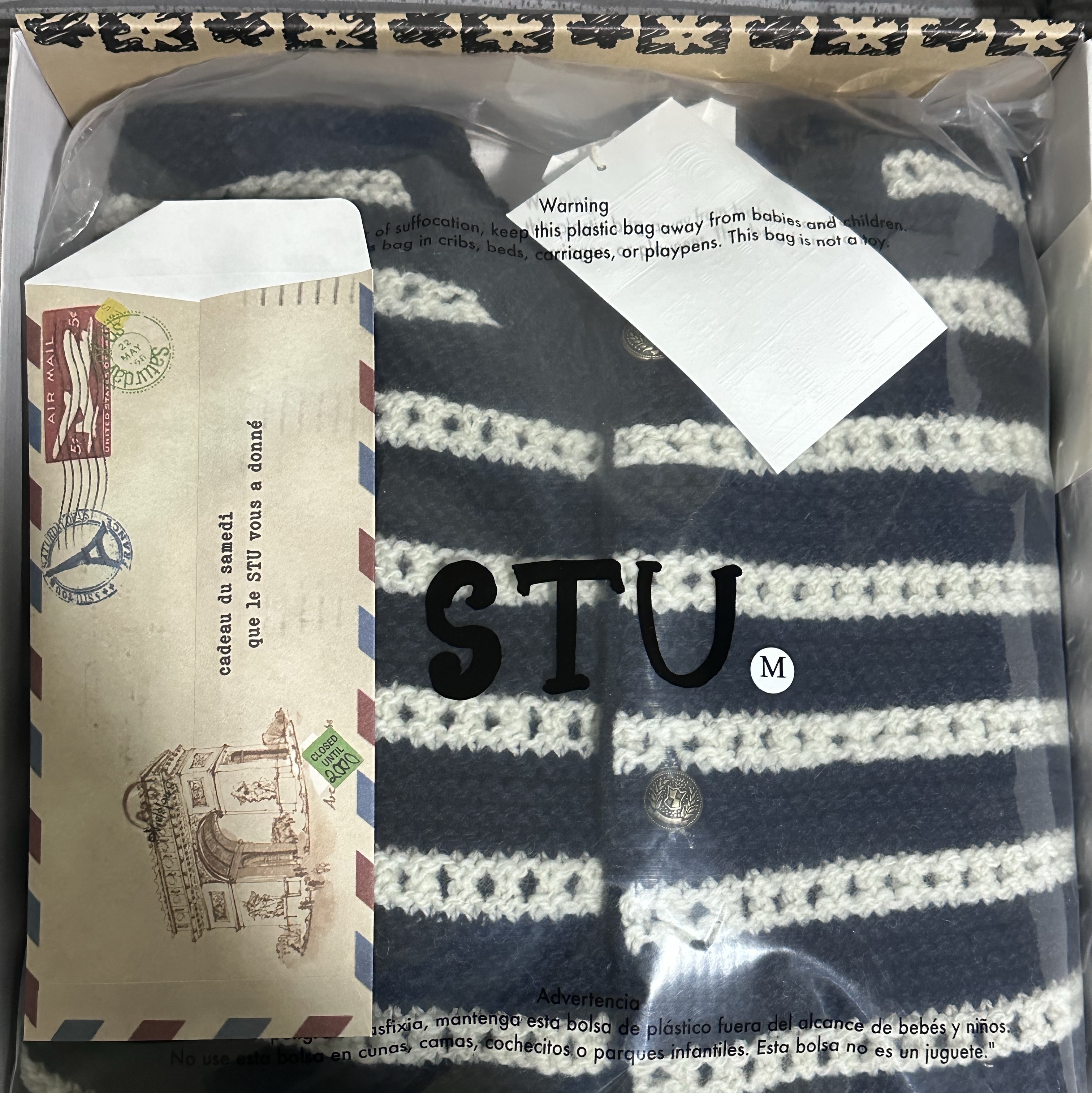 [KREAM 단독 리오더] STU Round Neck Stripe Cardigan Navy 착용 스타일