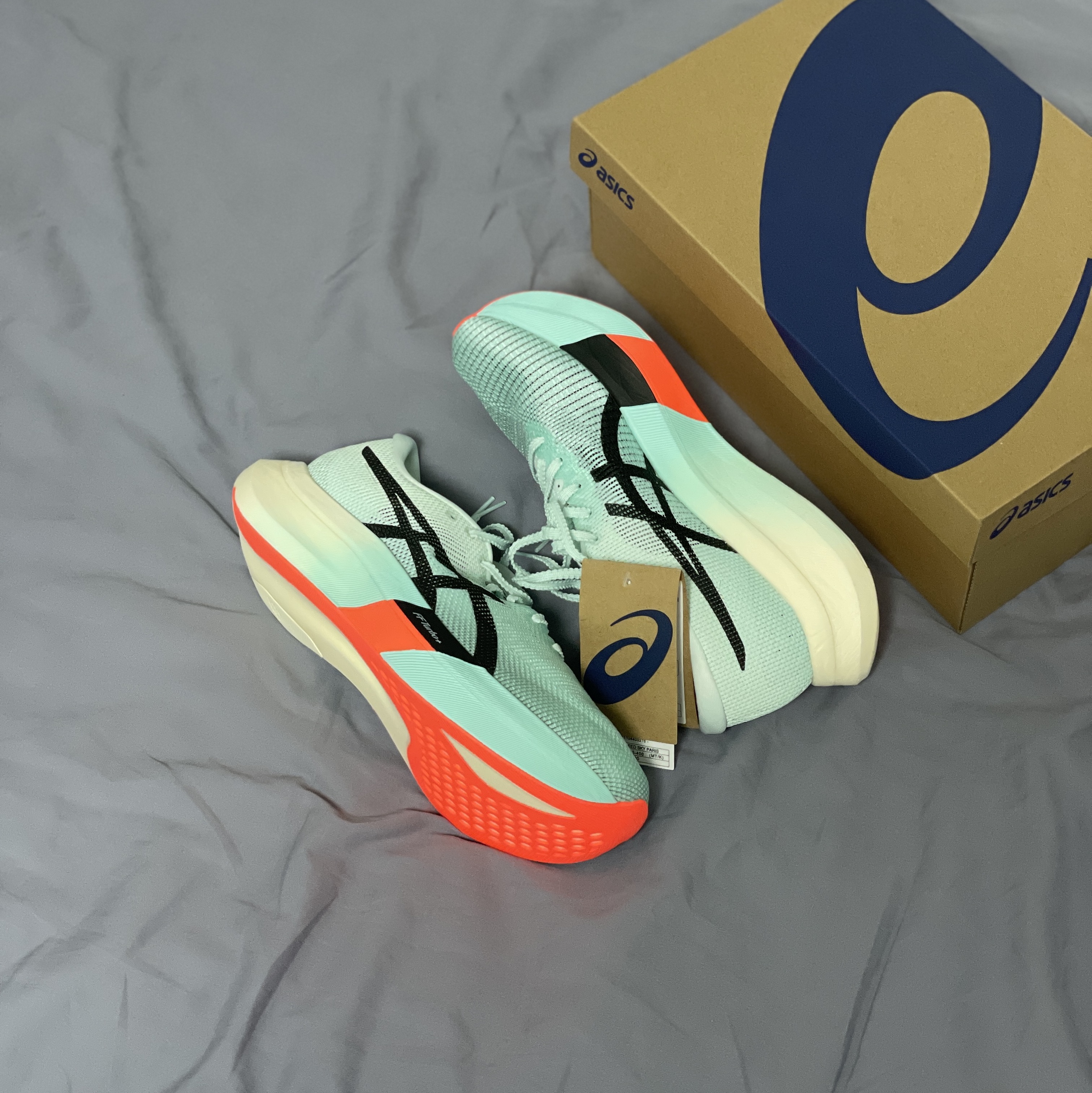 Asics Metaspeed Sky Paris Illuminate Mint Black 착용 스타일