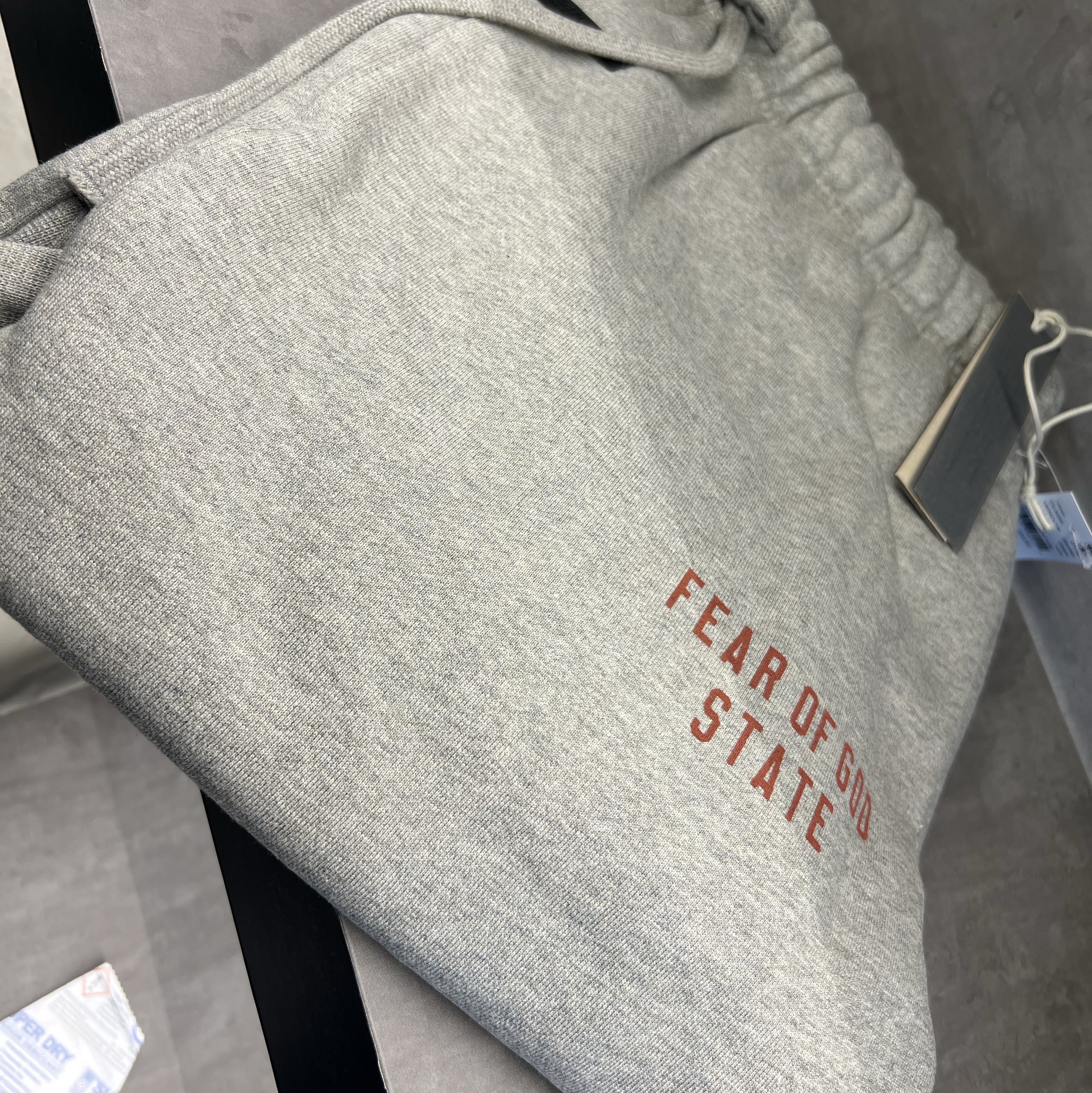 Essentials Fleece Essential State Sweatpant Dark Heather - 24FW 착용 스타일