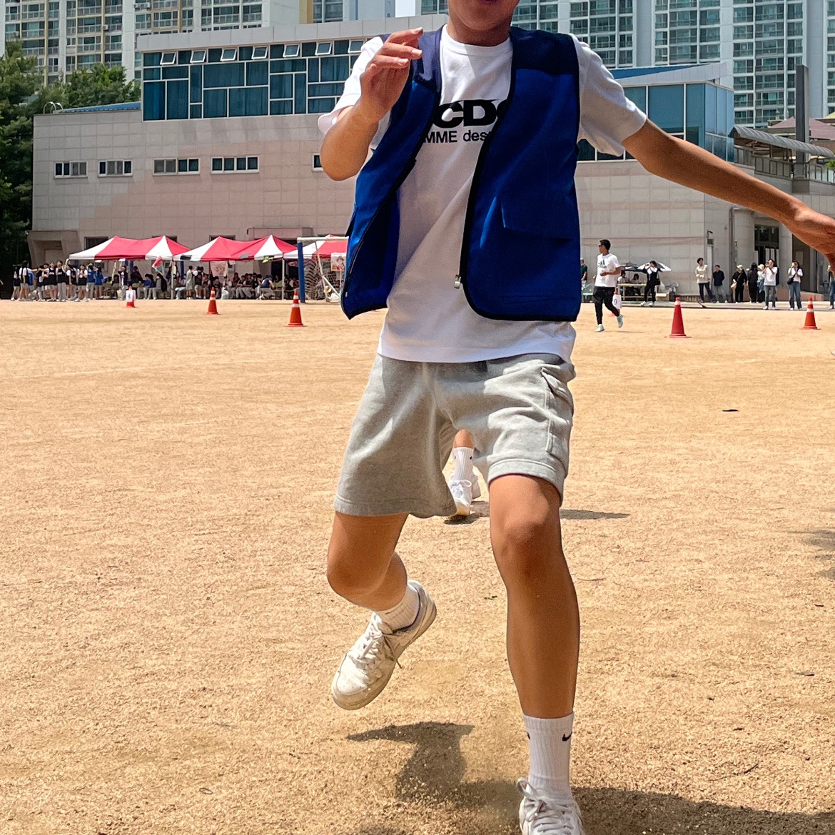 Nike Dri-Fit Legend Sleeveless Fitness T-Shirt Black - Asia, The North Face White Label Novelty Nuptse RDS Down Jacket Ivory 착용 스타일 - 3