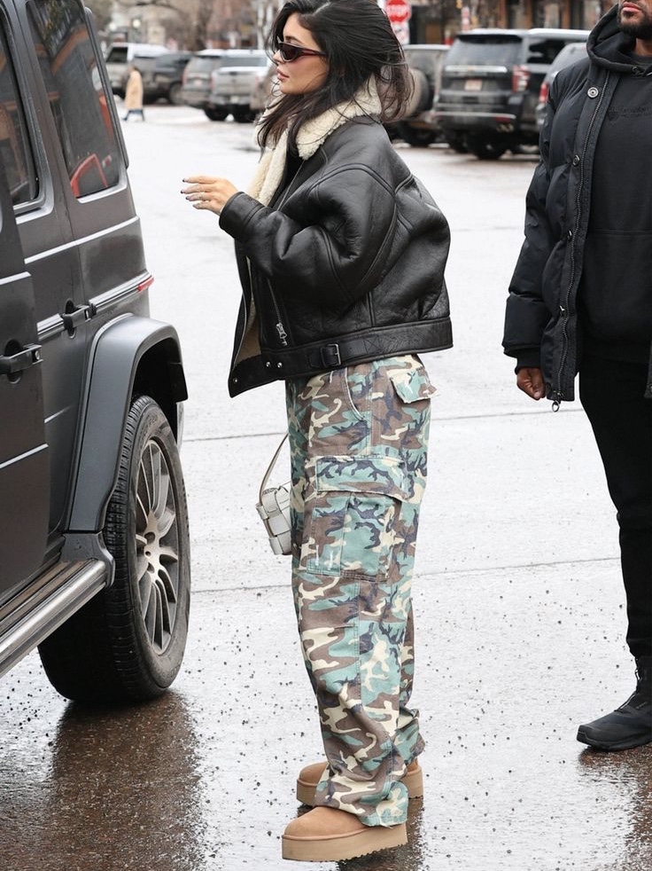 Stussy Ripstop Military Cargo Pants Ripstop Snow Camo, Undermycar Mu.51 Anti Fxxking Logo Play Big Cargo Camo Pants Camo Khaki 착용 스타일 - 2