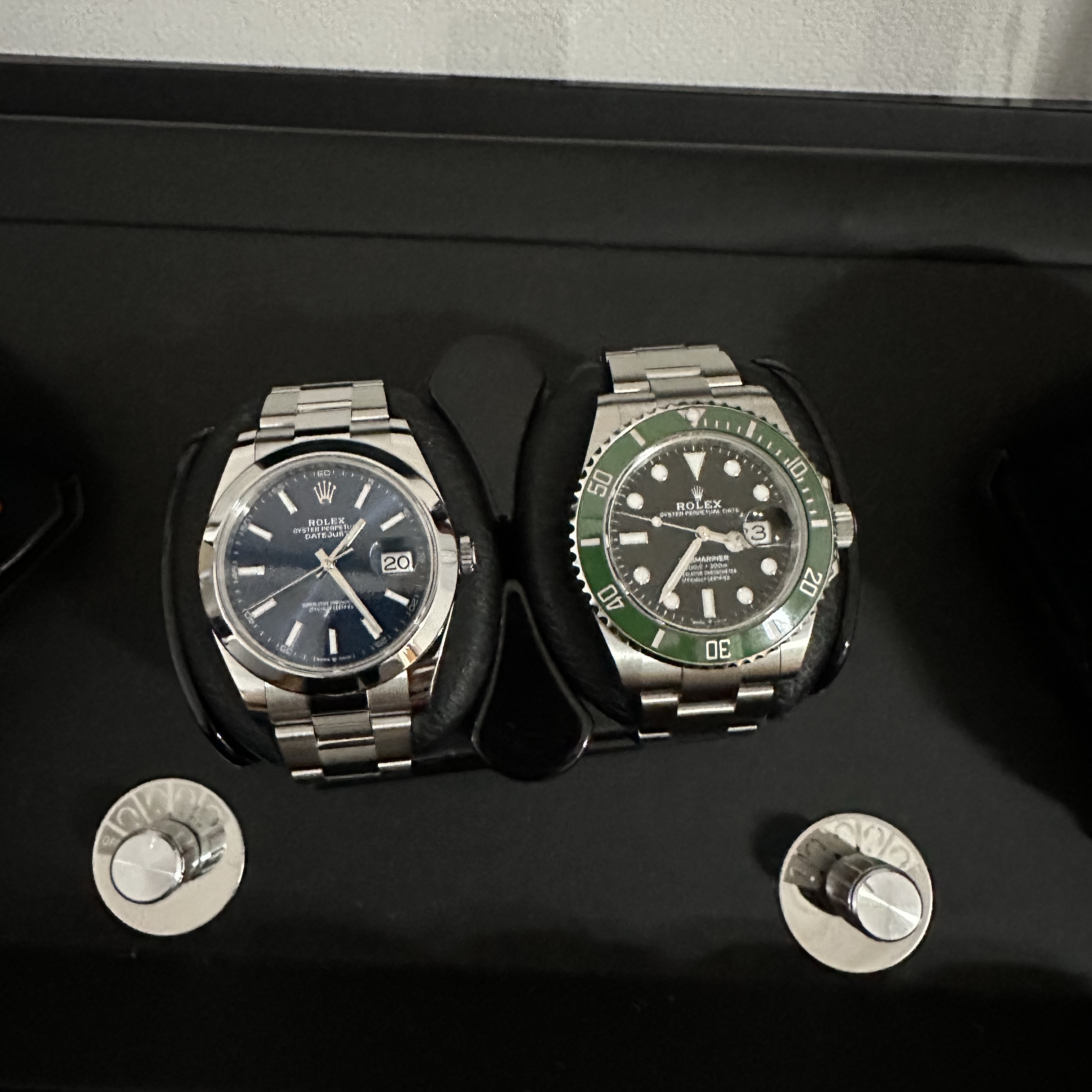 Rolex Datejust 41mm 126300 Bright Blue Oyster 착용 스타일 - 4
