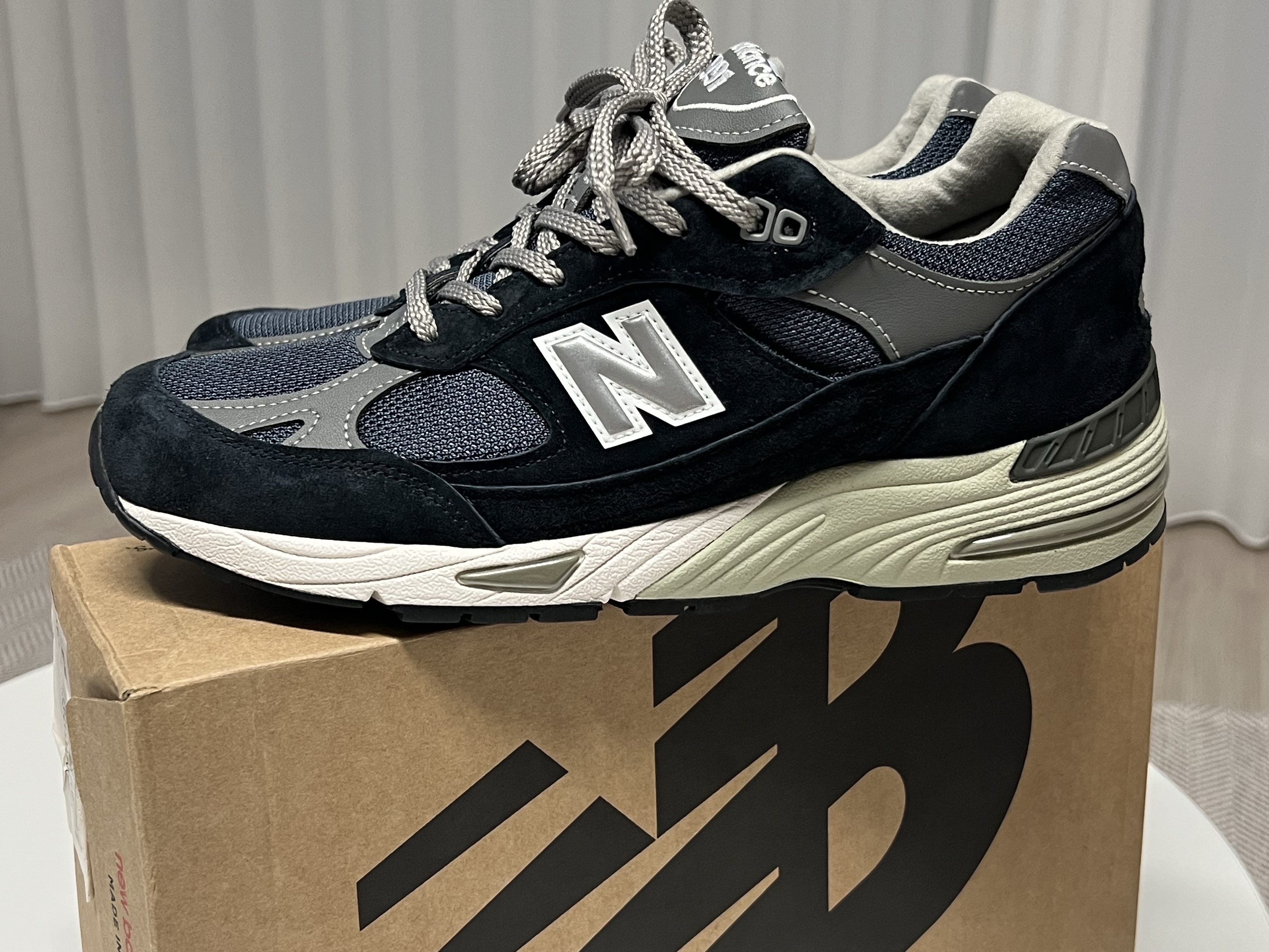 New Balance 991 Made in UK Navy 착용 스타일