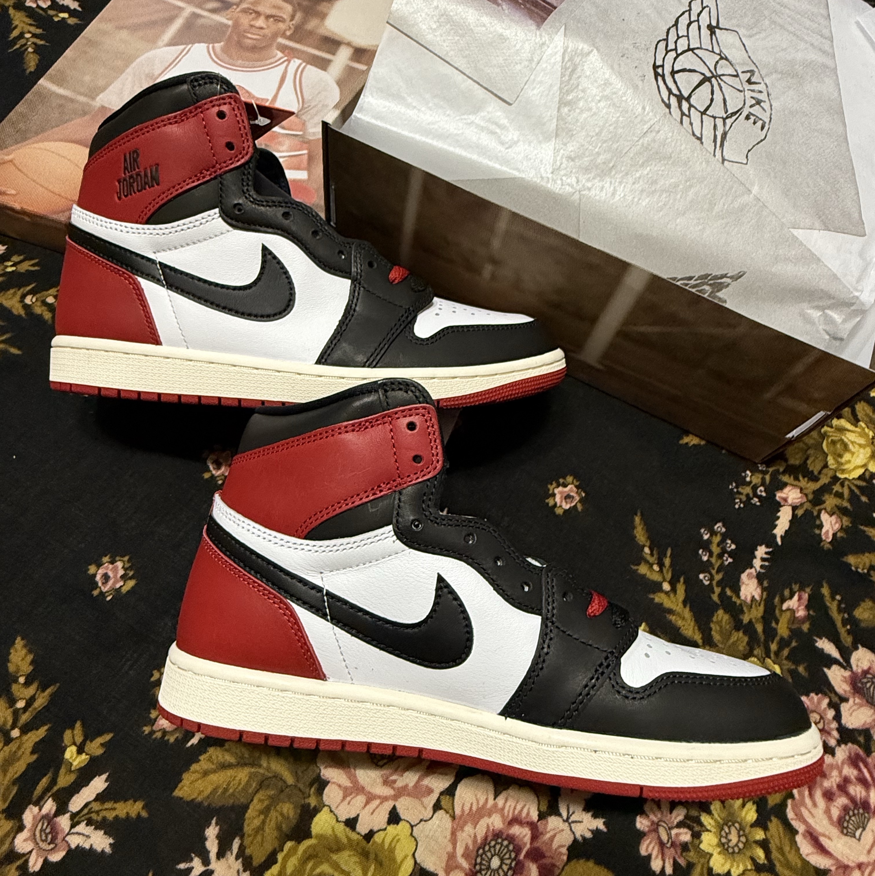 Jordan 1 Retro High OG Black Toe 착용 스타일 - 3