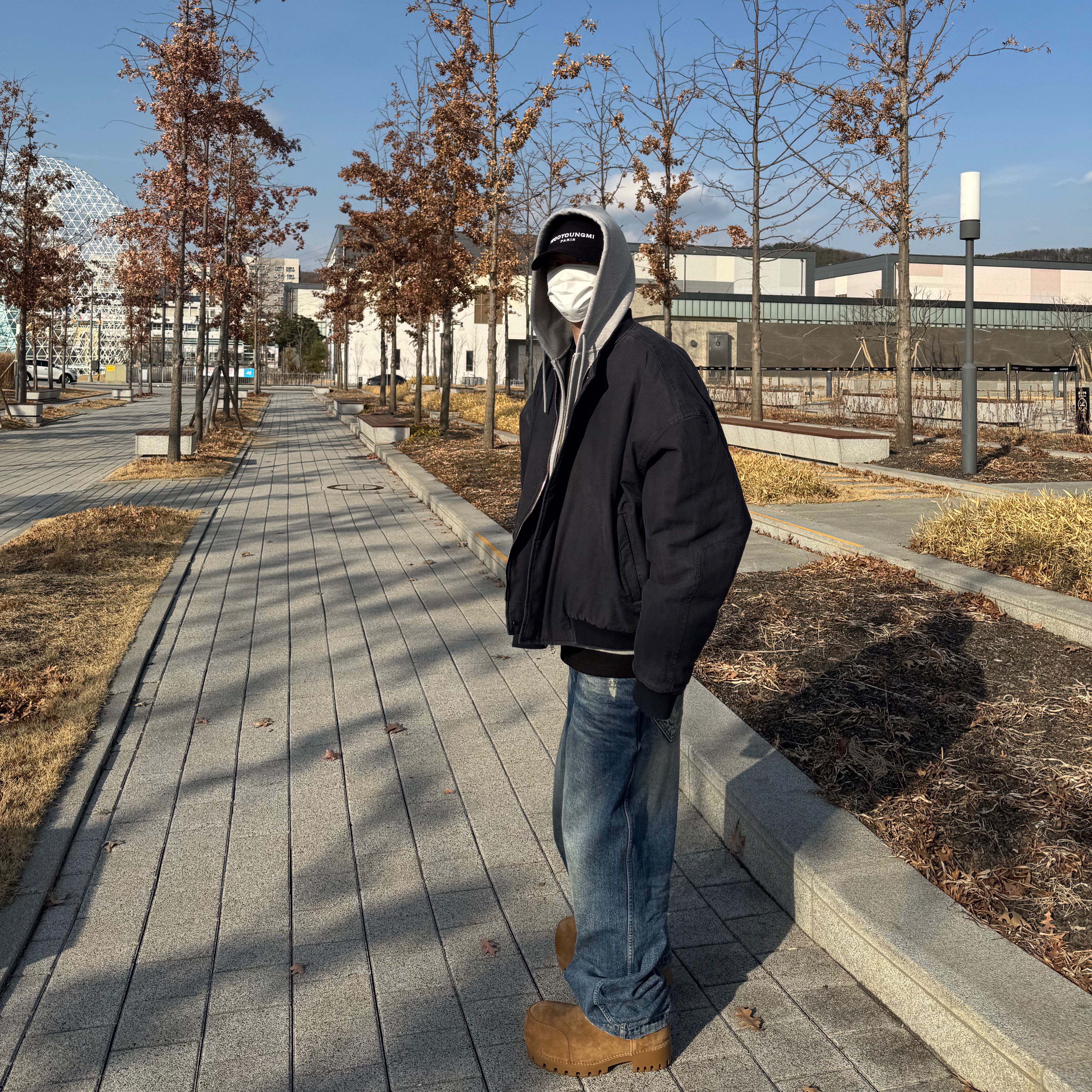 Wooyoungmi Embroidered Ball Cap Black - 24FW, Nonnod Scuba Zip Hoodie Grey 착용 스타일