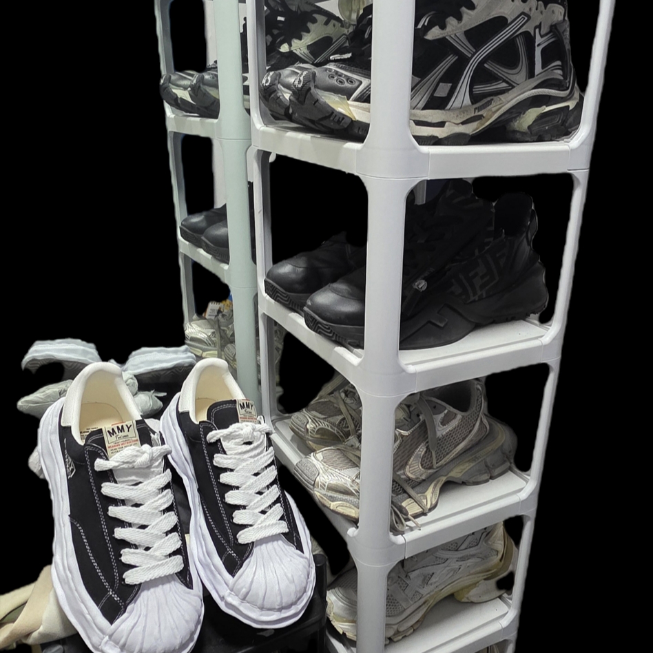 Maison Mihara Yasuhiro Blakey OG Sole Canvas Low-top Sneakers Black White 착용 스타일