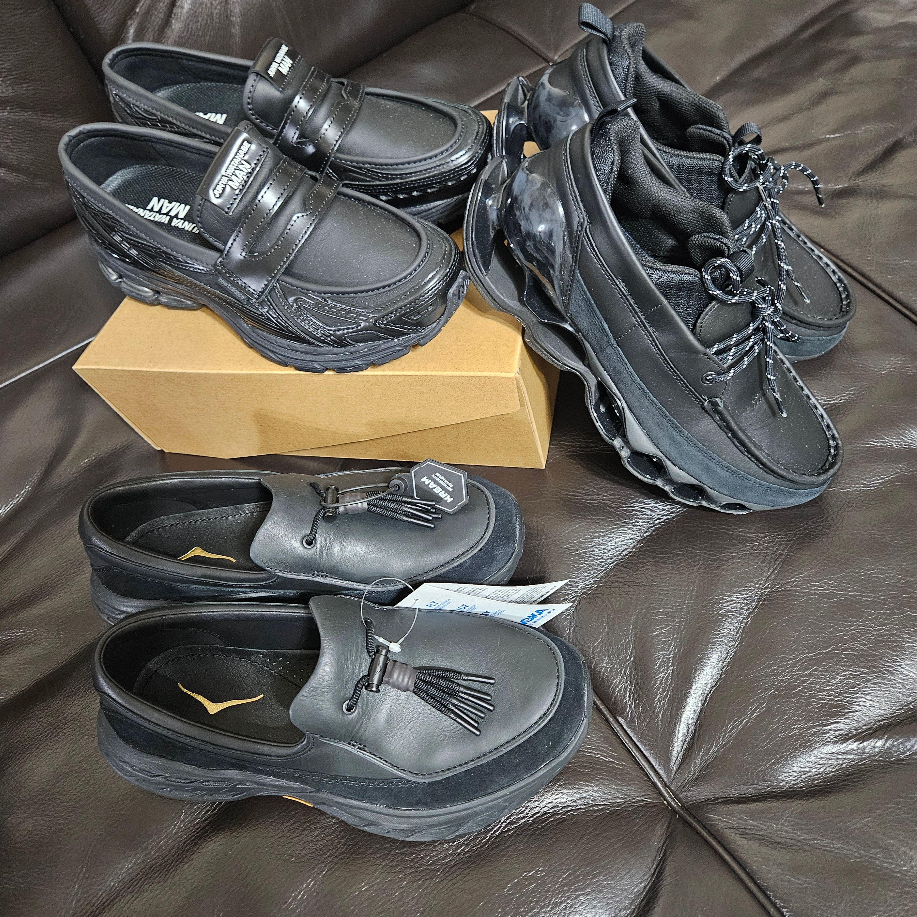 Hoka Speed Loafer Black, New Balance x Junya Watanabe Man 1906L Black 착용 스타일 - 3