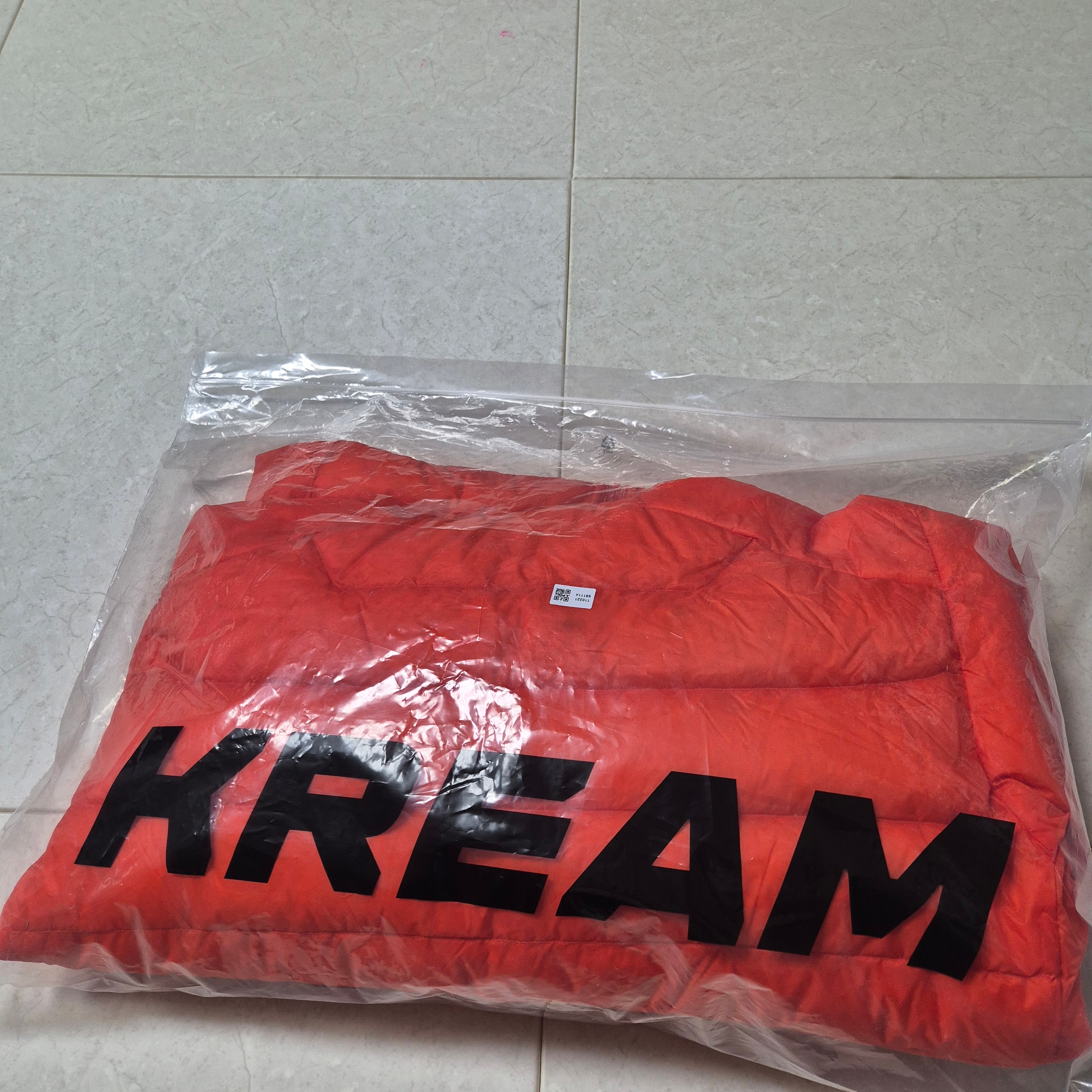 Arc'teryx Cerium Hoody Phenom 착용 스타일