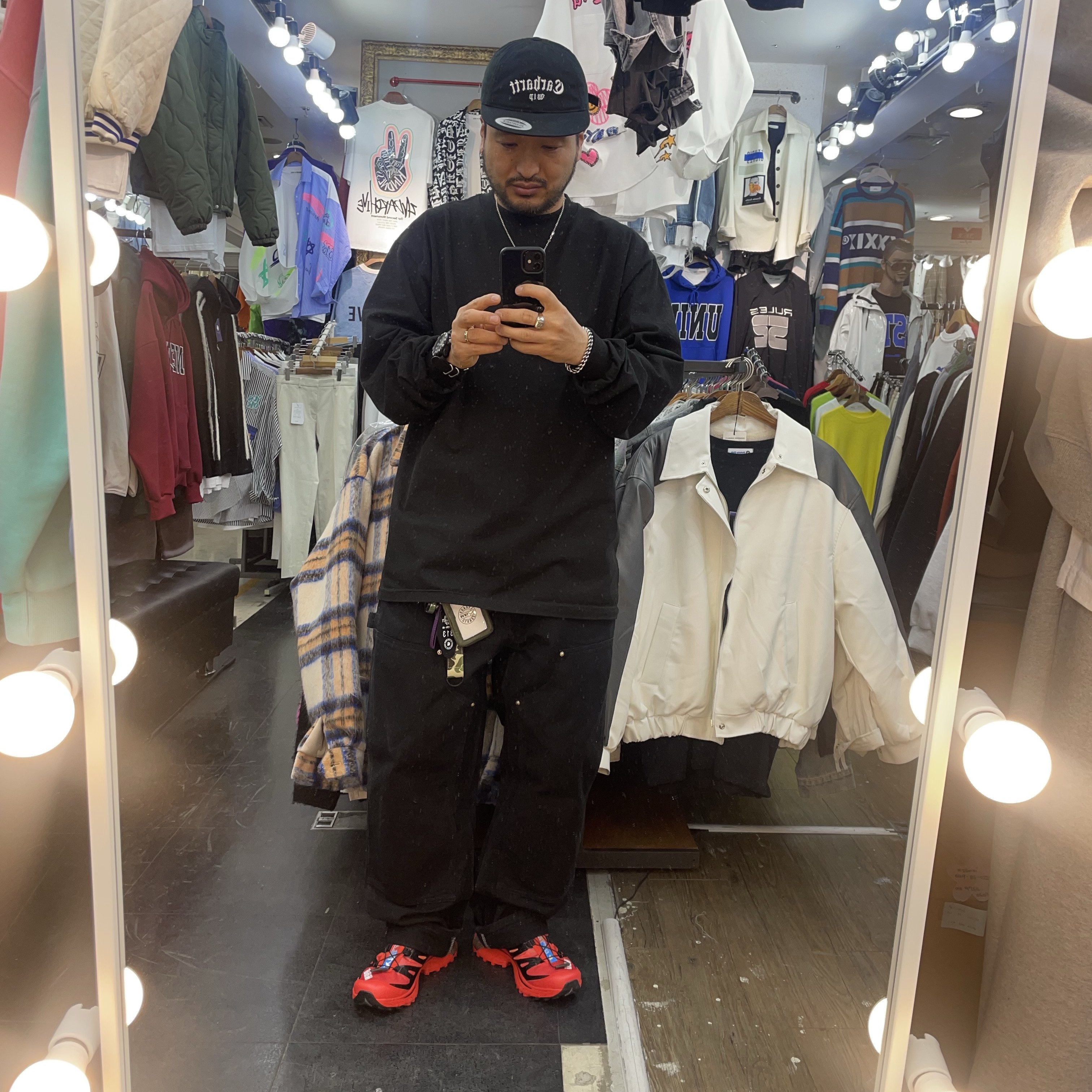 Salomon XT-4 Fiery Red Empire Yellow 착용 스타일