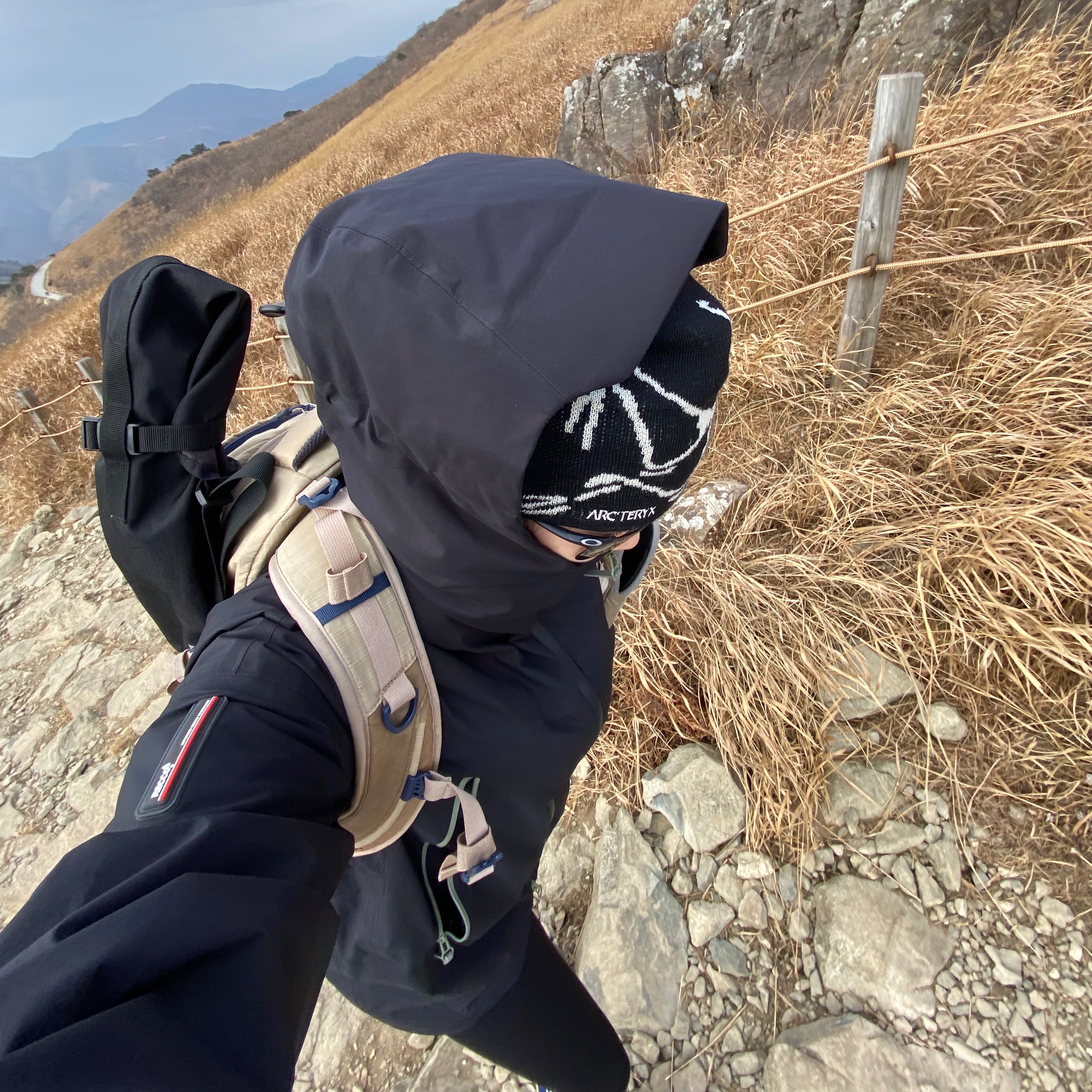 Arc'teryx Bird Head Toque Orca 착용 스타일 - 1