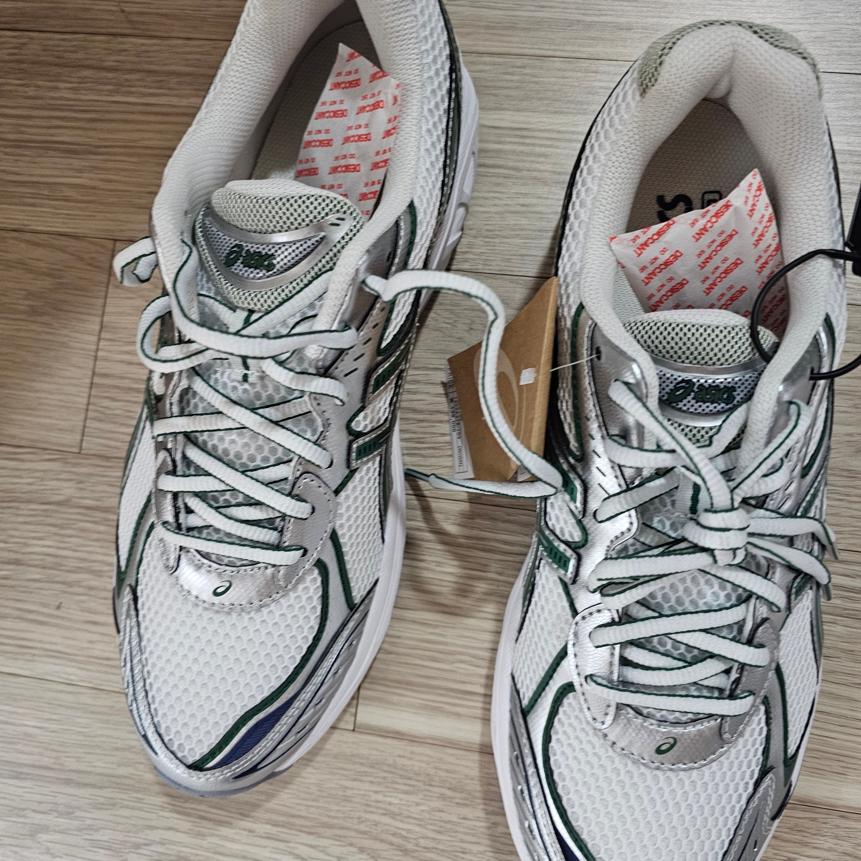 Asics GT-2160 White Shamrock Green 착용 스타일 - 3