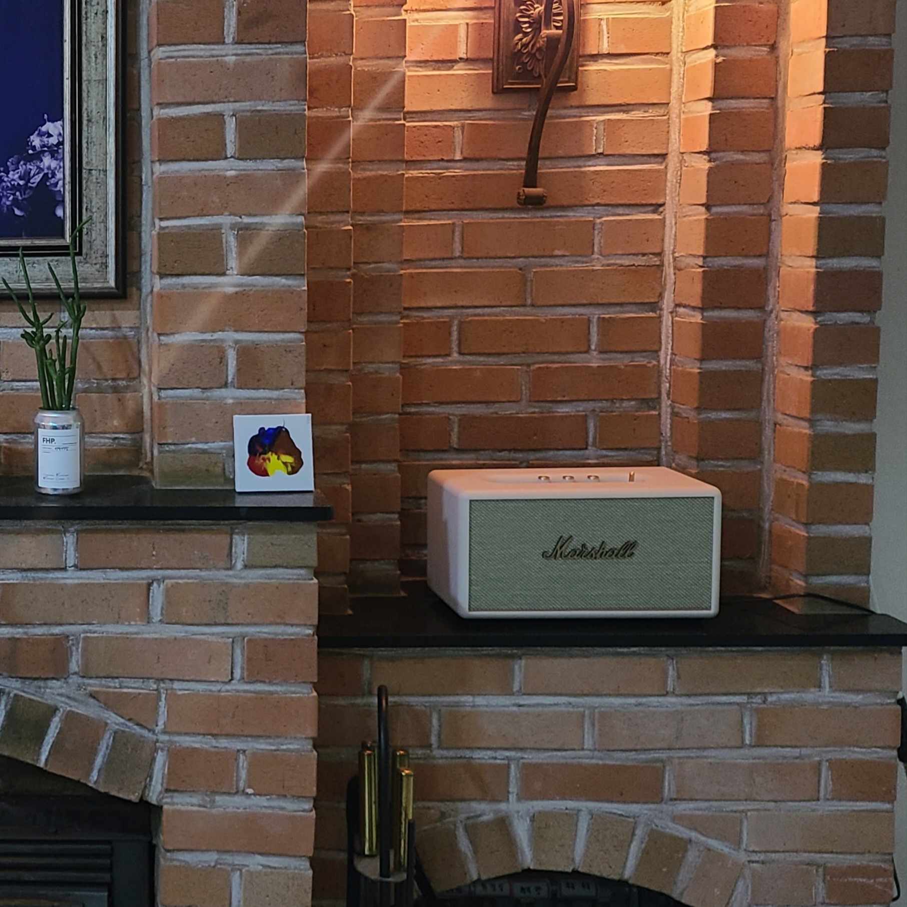 Marshall Stanmore III Bluetooth Cream (Korean Ver.) 착용 스타일