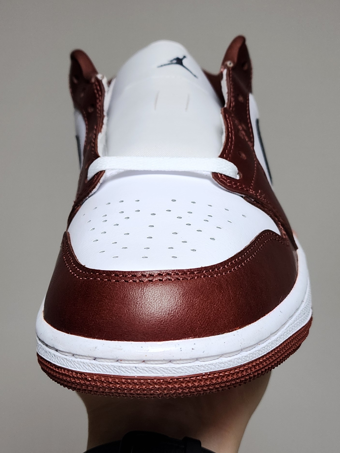 Jordan 1 Low SE Dark Pony Black 착용 스타일