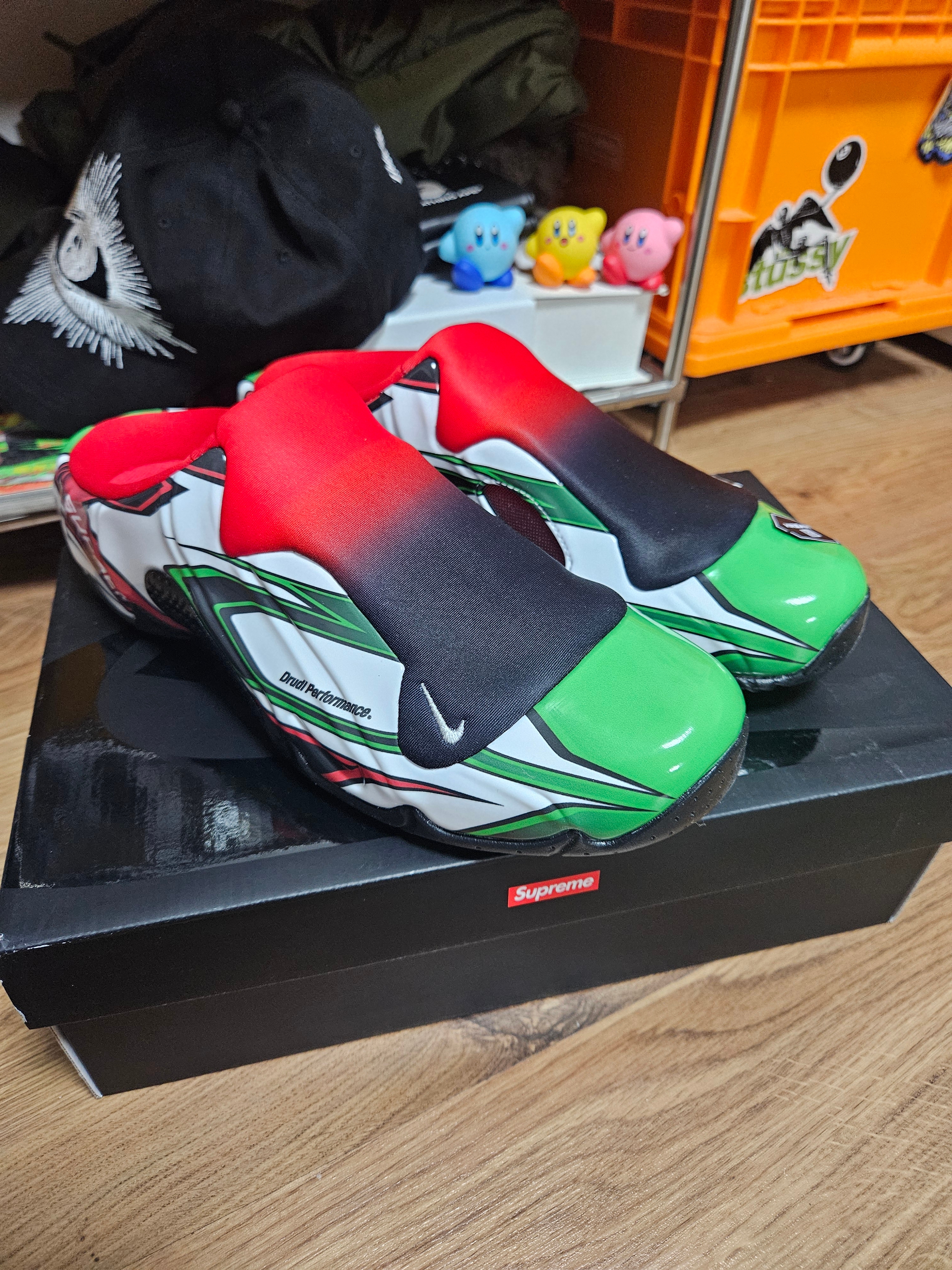 Nike x Supreme Clogposite Green Multi - 24FW 착용 스타일 - 1