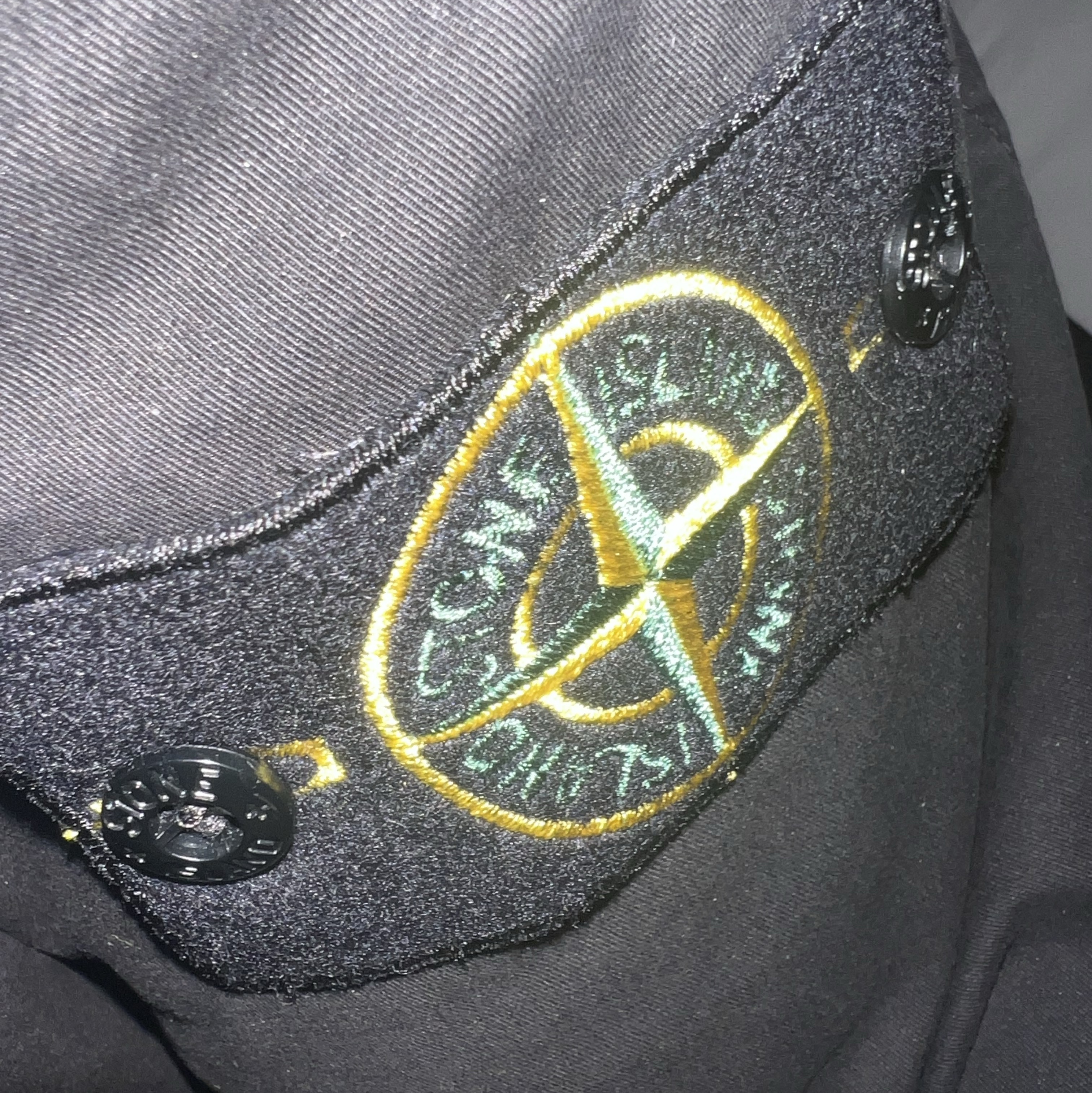 Stone Island 10210 Supima Cotton Twill Stretch-TC Overshirt Black - 24SS 착용 스타일