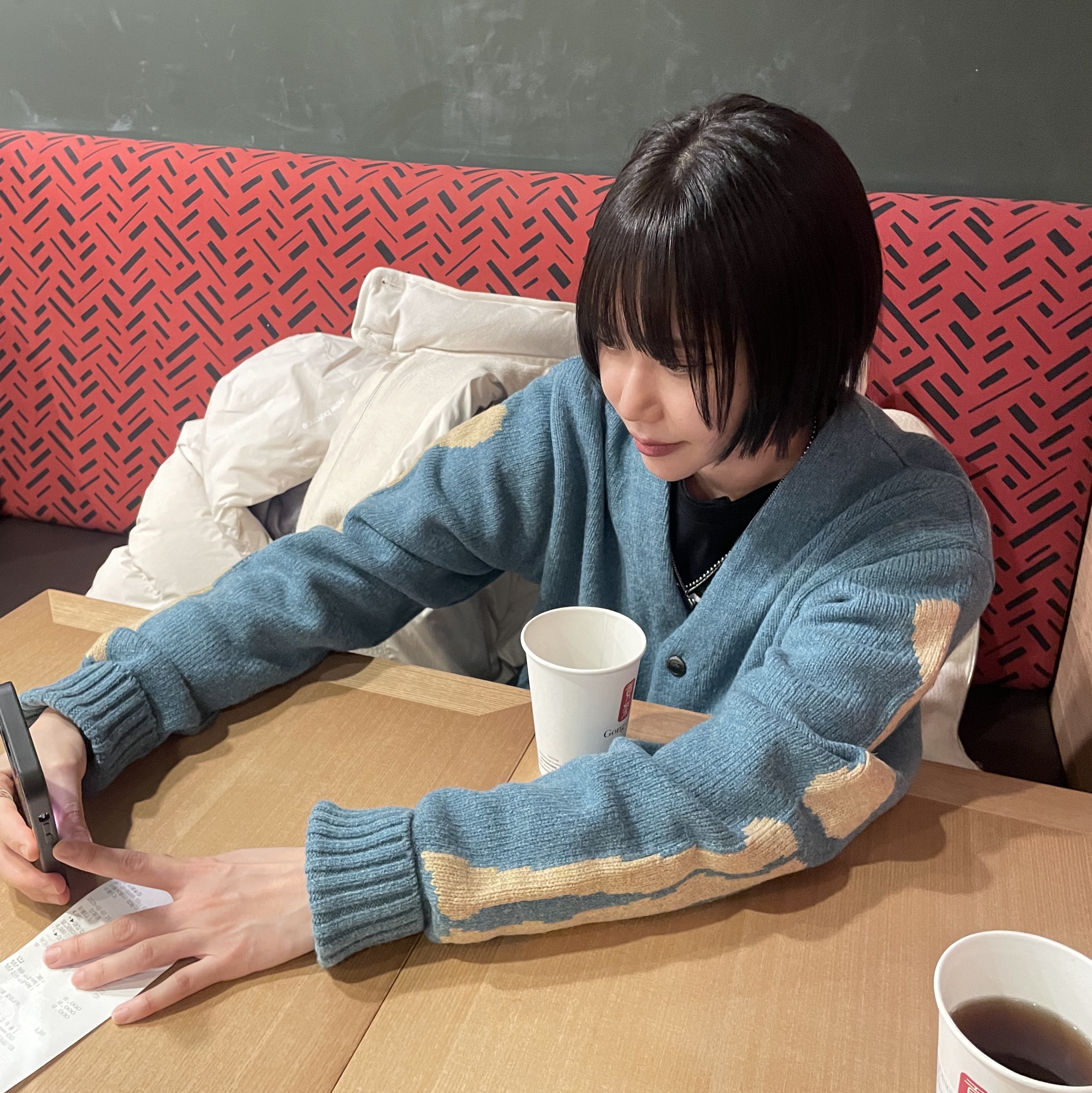 Kapital 5G Wool Bone Short Cardigan Saxophone 착용 스타일 - 4