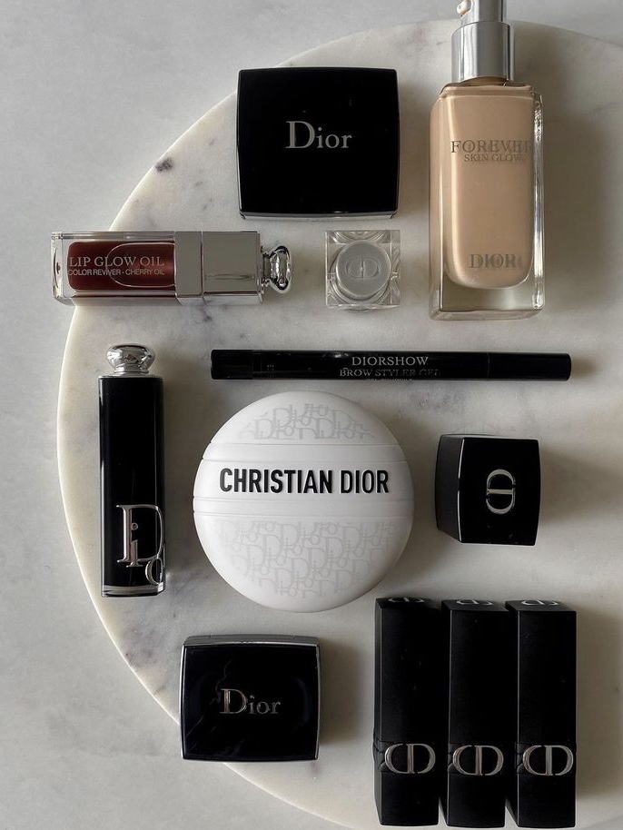 Dior New Dior Le Baume Hand Cream 50ml, Dior Addict Lip Glow 001 Pink 착용 스타일 - 2