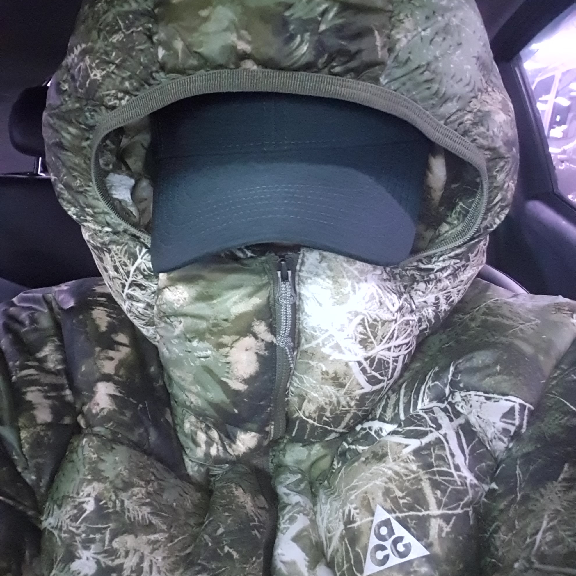 Nike ACG Therma-Fit ADV Lunar Lake Puffer Loose Hooded Jacket Oil Green Medium Olive - Asia 착용 스타일 - 2