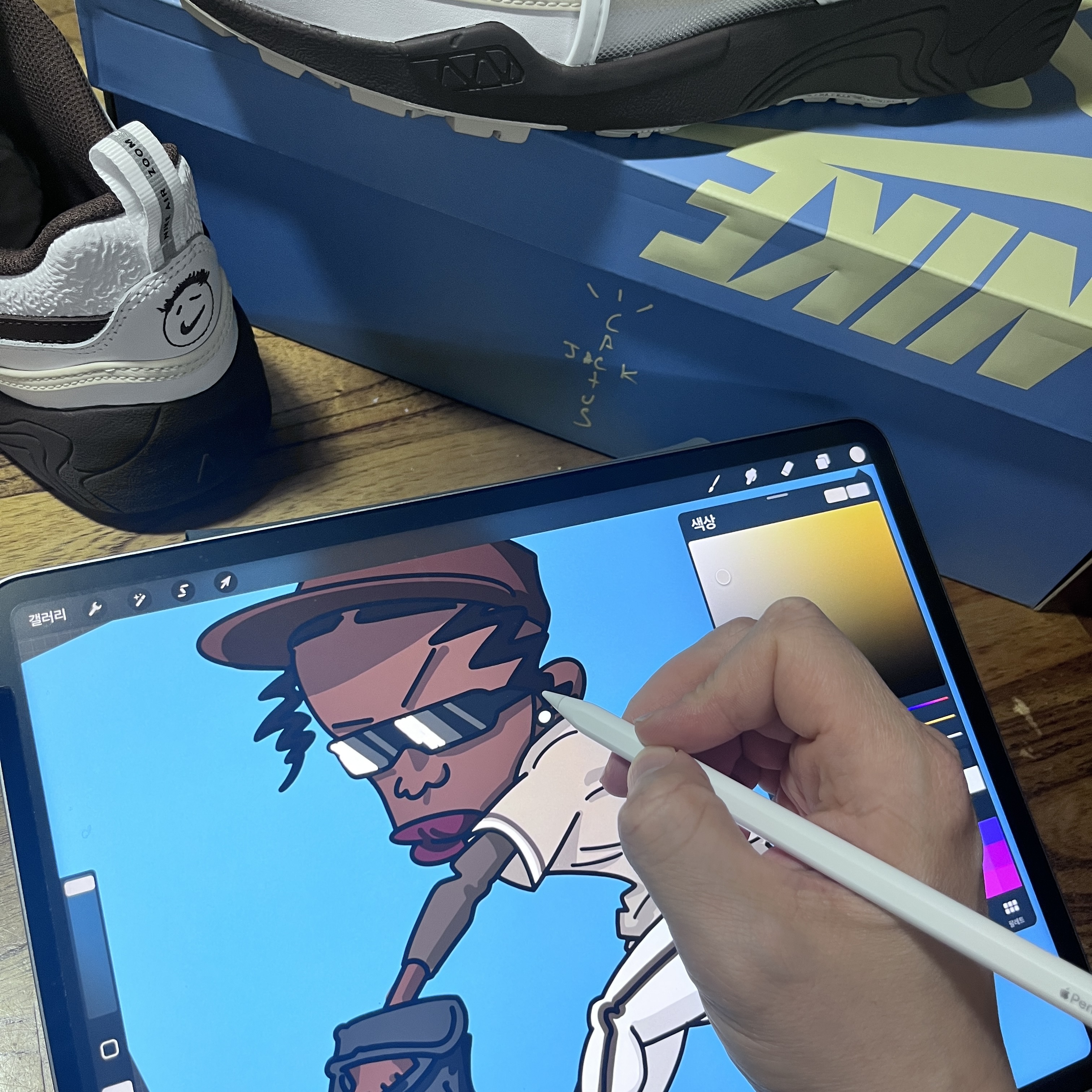 Nike x Travis Scott Zoom Field Jaxx White and Light Chocolate, Apple iPad Pro 7th Gen 13-inch Wifi 1TB Nano Texture Glass Space Black (Korean Ver.) 착용 스타일 - 3