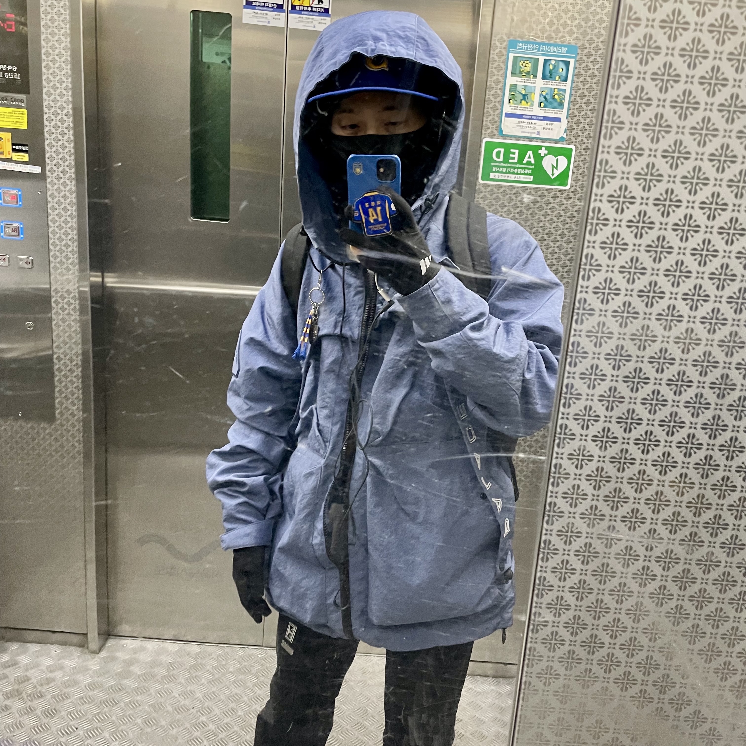 Palace Remarker Jacket Blue - 20FW, Obey Big Boy Web Belt Black 착용 스타일