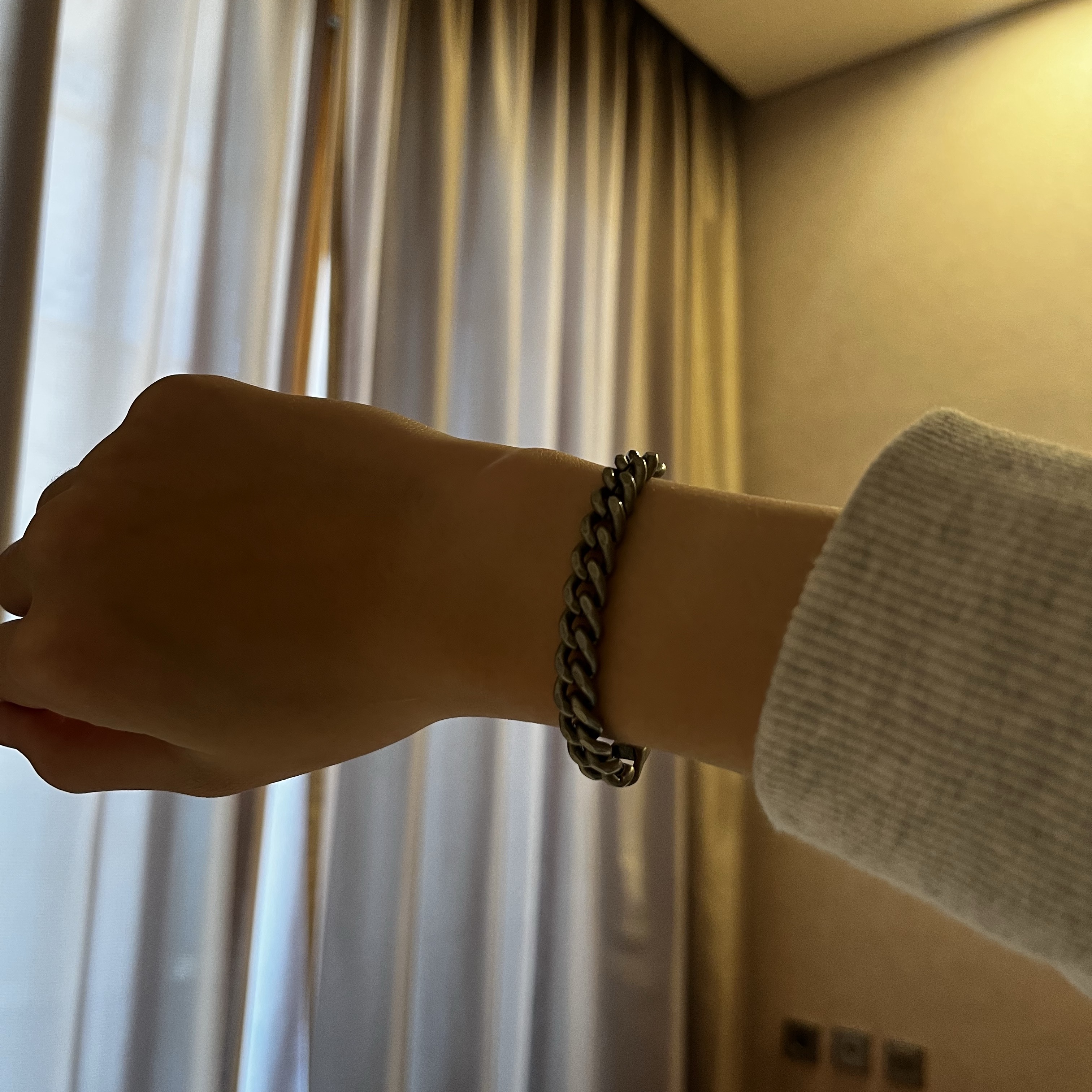 Quarqor #5302 Bracelet 착용 스타일