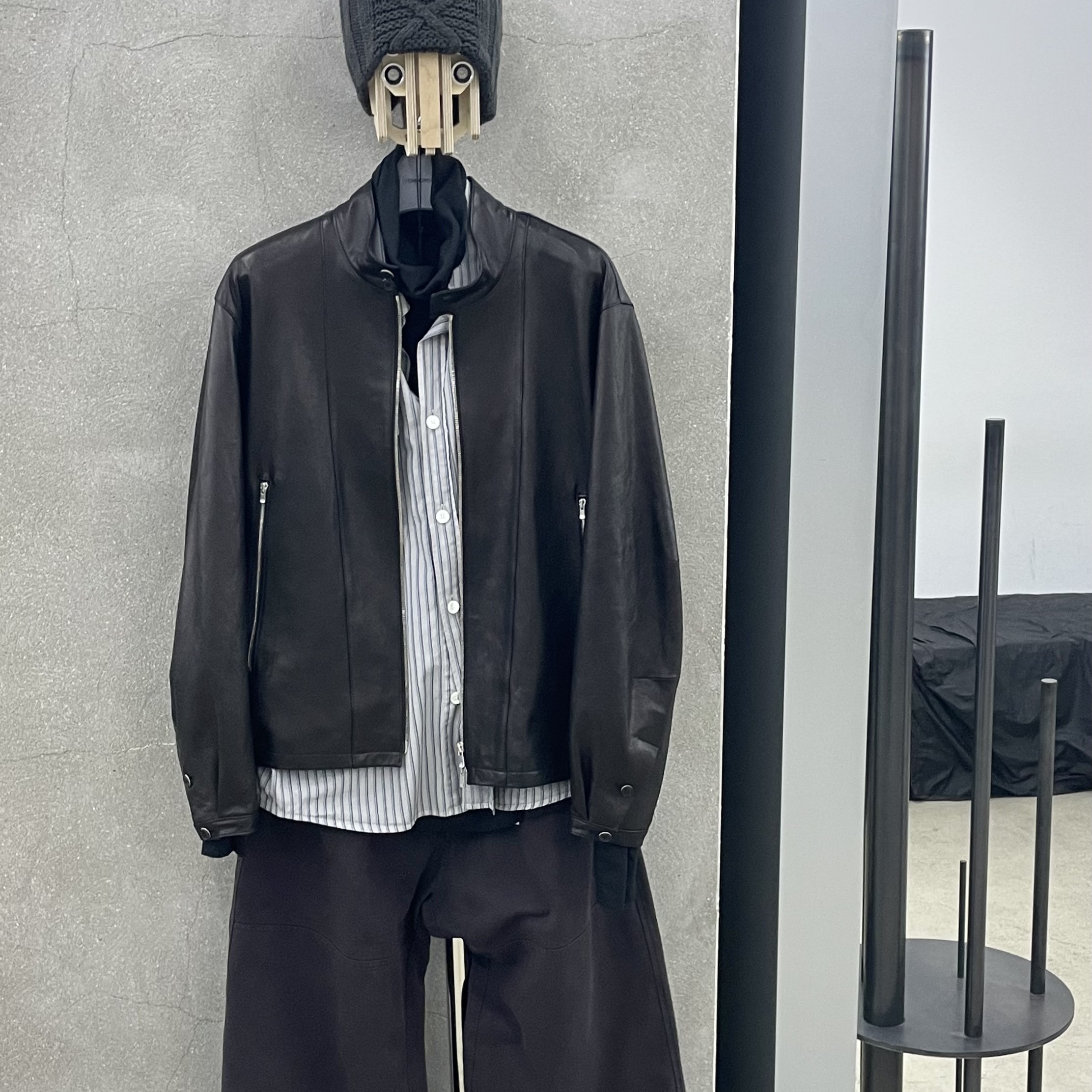 Nike Air Force 1 '07 Low White, The North Face White Label Riverton On Ball Jacket Black 착용 스타일 - 6