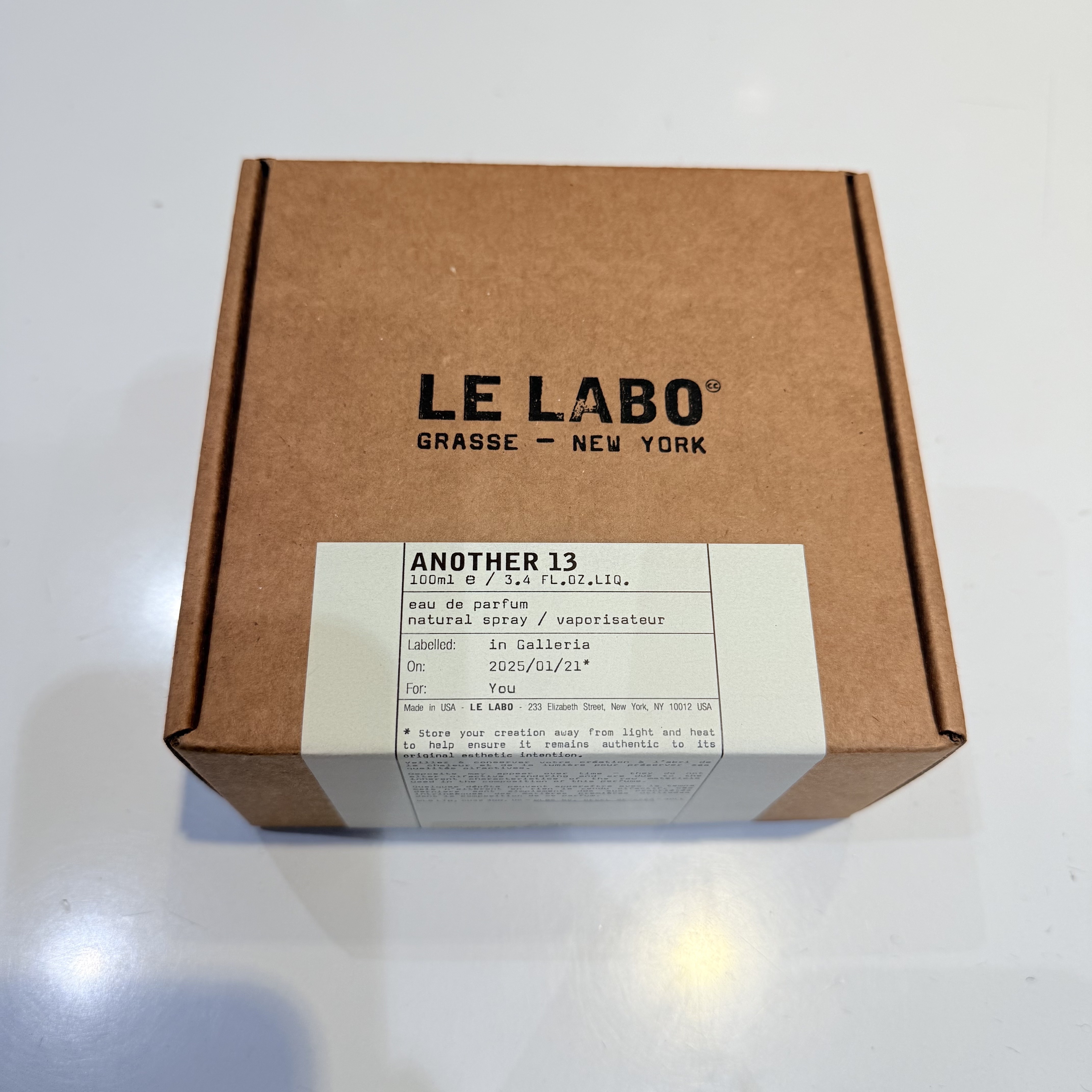 Le Labo Another 13 Eau De Parfum 100ml 착용 스타일 - 4