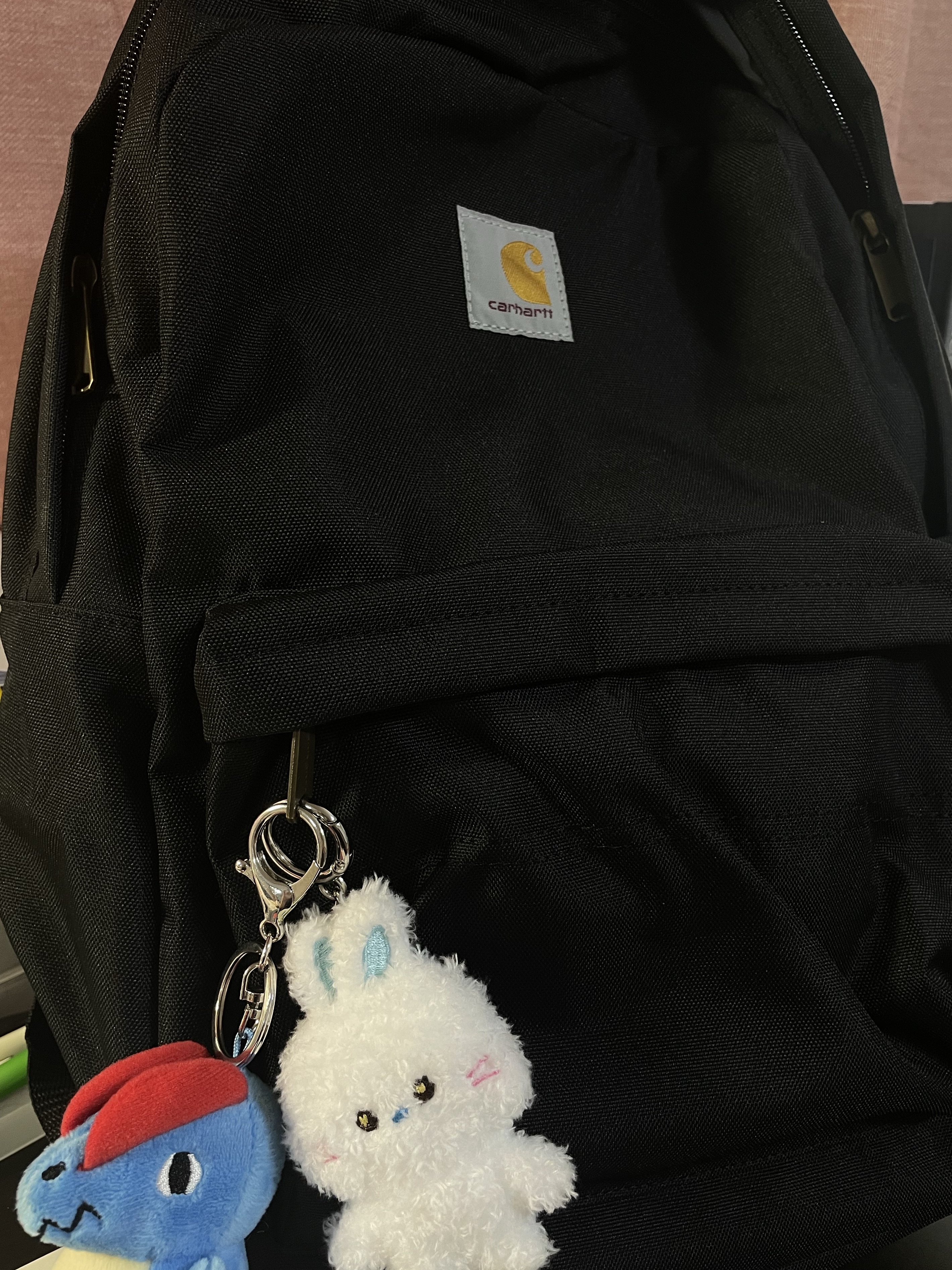 Carhartt Classic Laptop Backpack 21L Black, NewJeans Bunini Plush Sticker White 착용 스타일