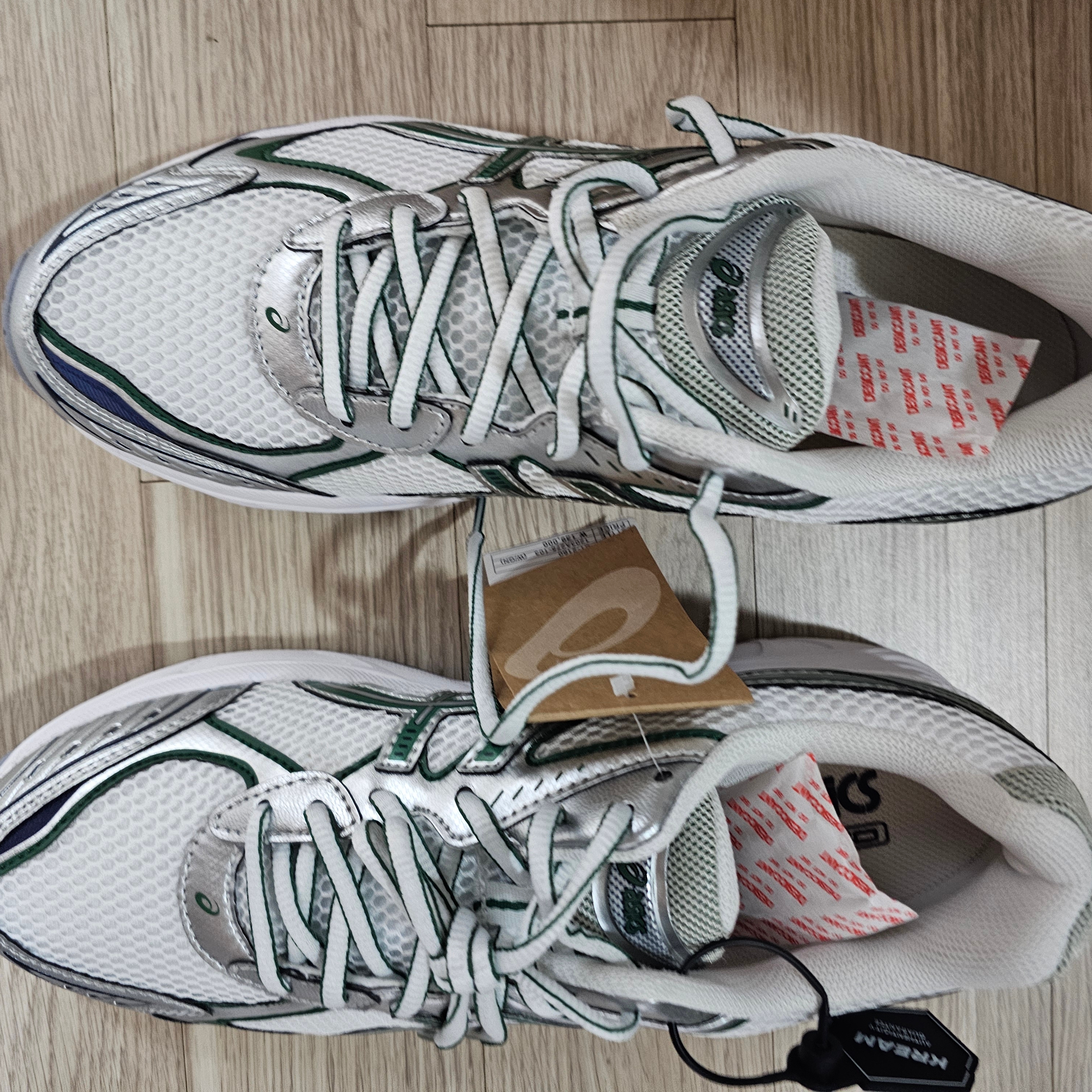 Asics GT-2160 White Shamrock Green 착용 스타일 - 1