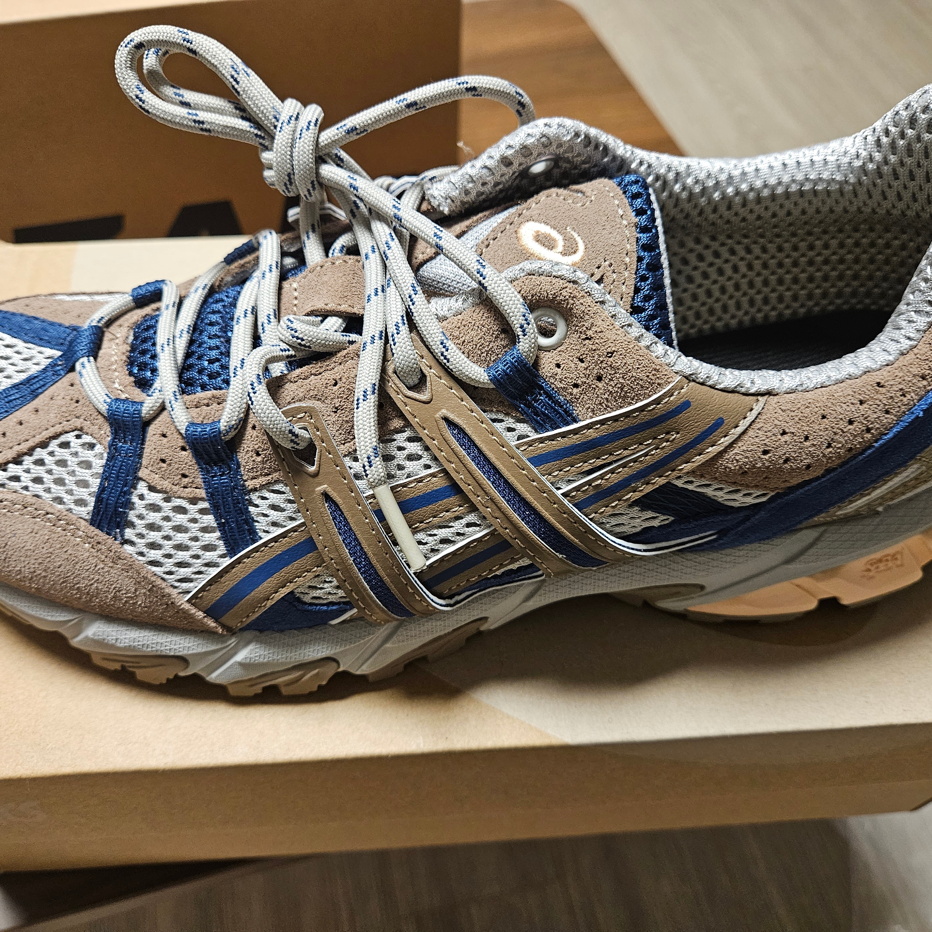 (W) Asics Gel-Sonoma 15-50 Oyster Grey Taupe Grey 착용 스타일