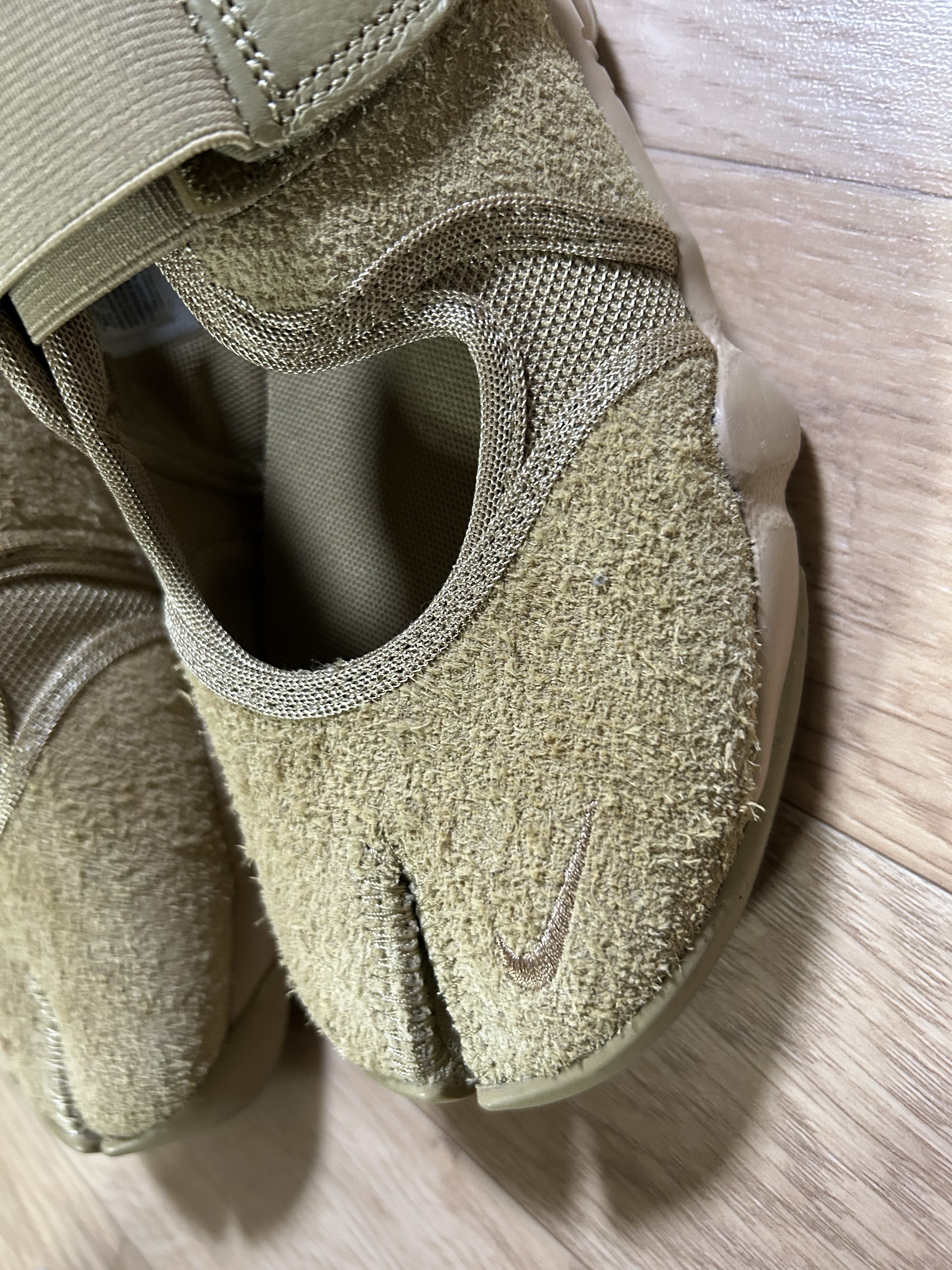 (W) Nike Air Rift Parachute Beige 착용 스타일