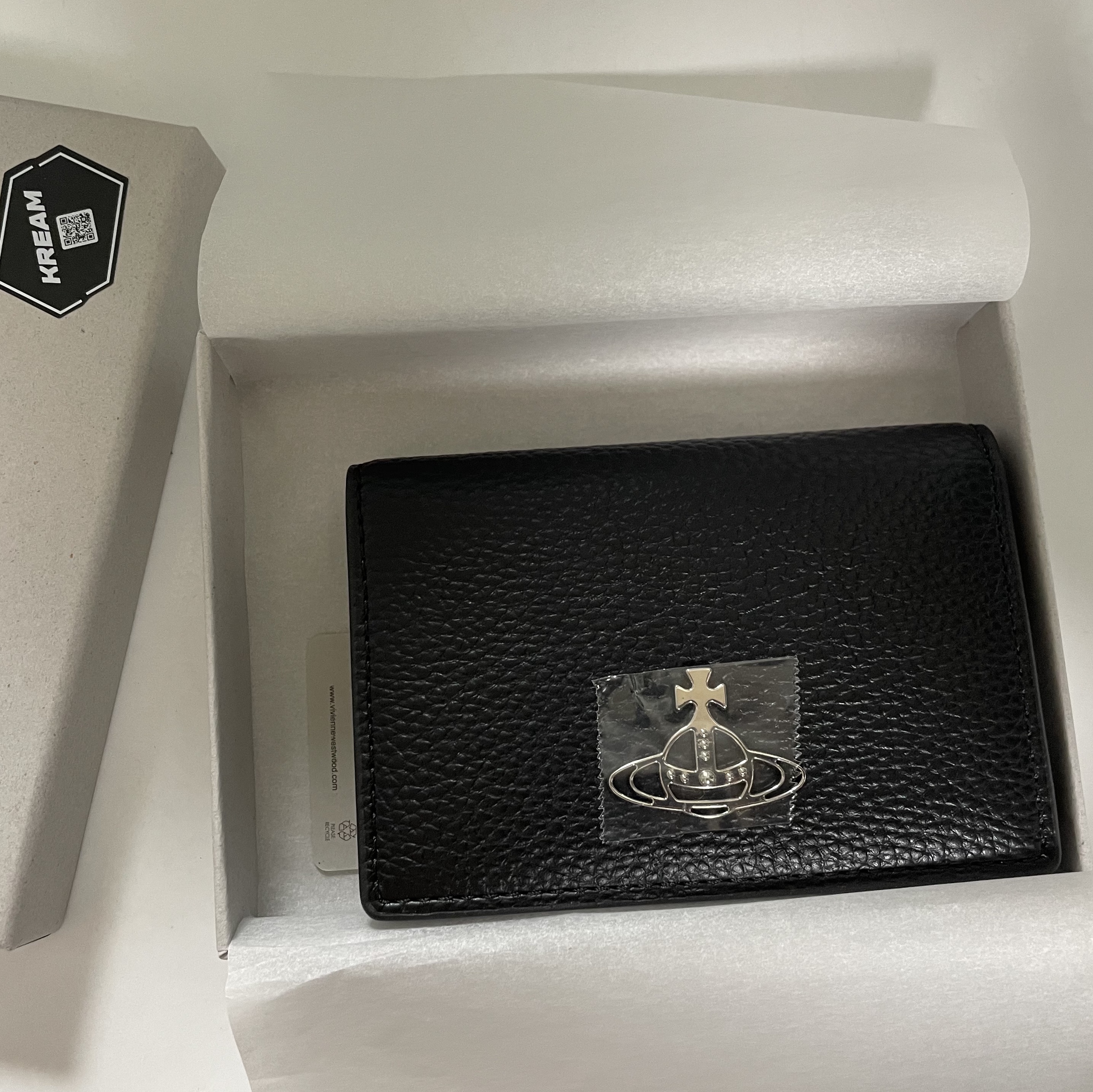 Vivienne Westwood Synthetic Card Holder Black 착용 스타일 - 2